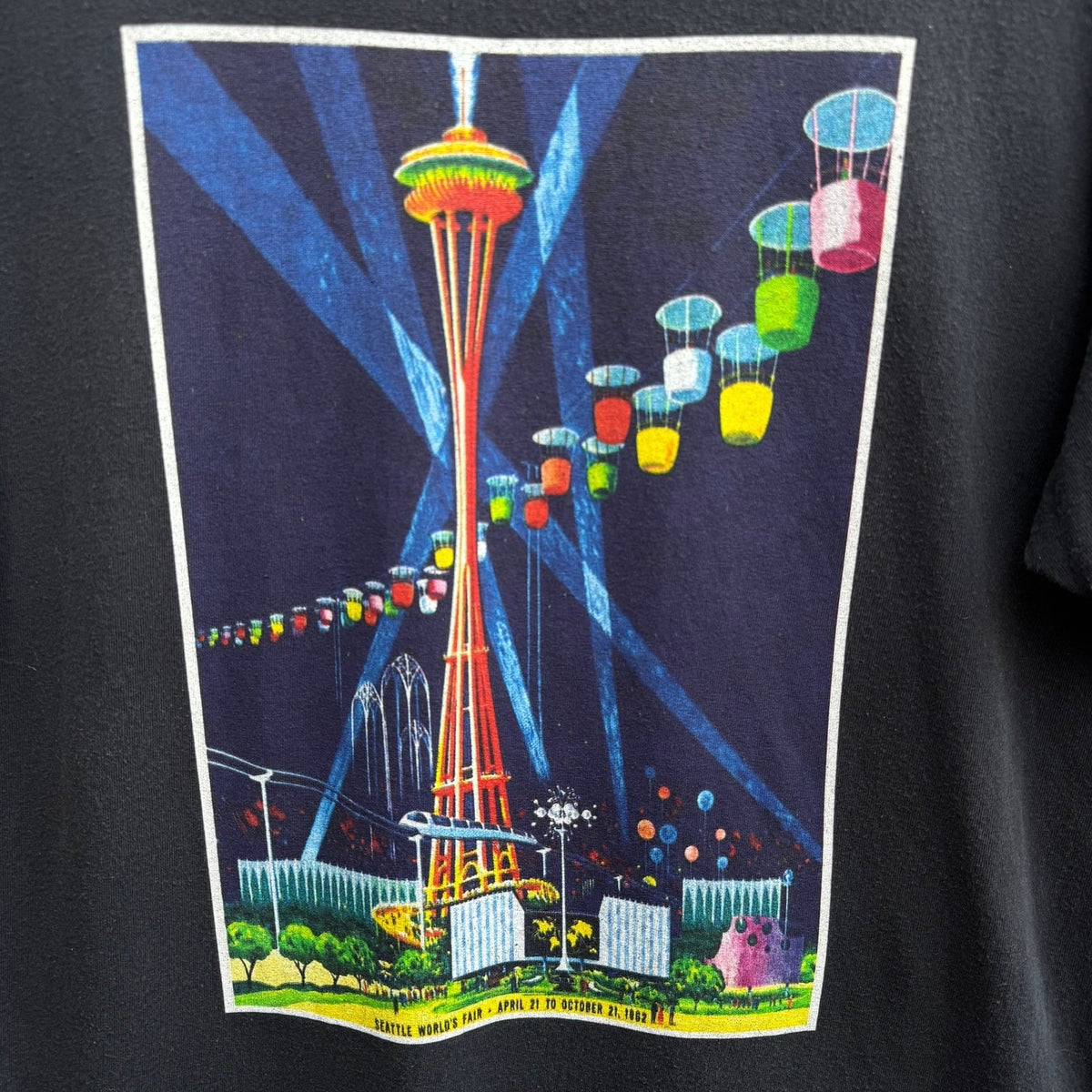 Gildan Seattle Worlds Fair 1962 Space Needle Urban Graphic T-Shirt Black Mens L