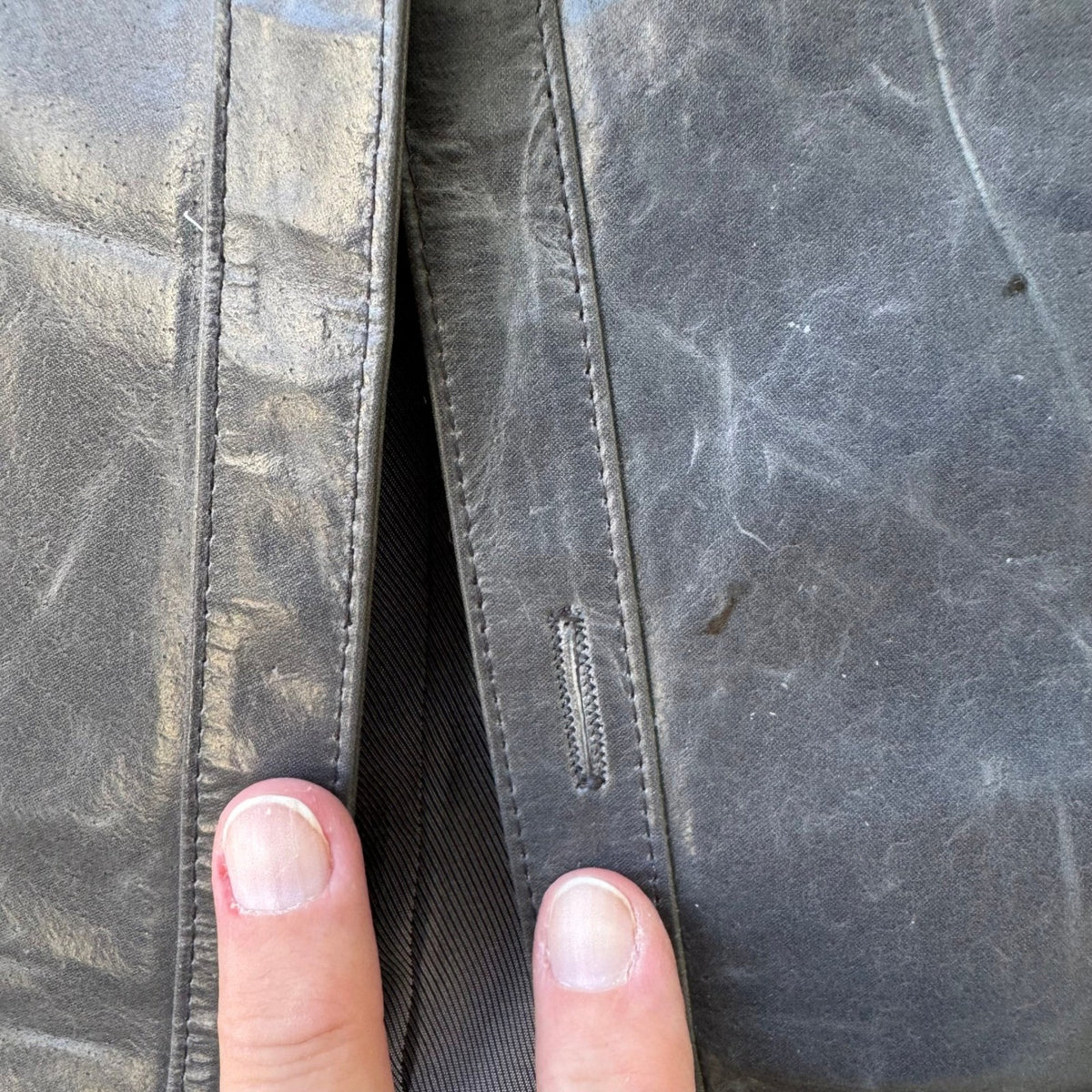 XOXO Vintage Y2K Grunge Distressed Metallic Grey Edgy Leather No Button Jacket S