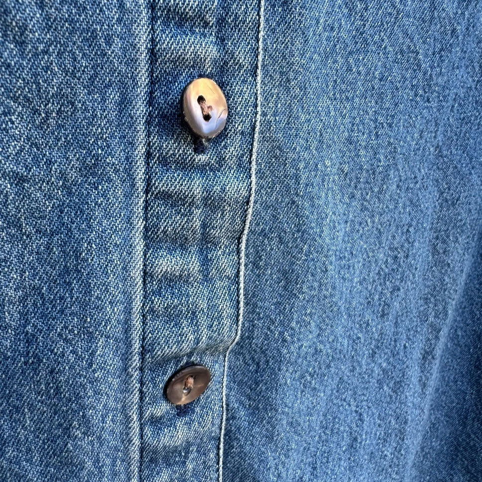 AMI Vintage Womens Short Sleeve Embroidered Cottage Floral Retro Denim Shirt M