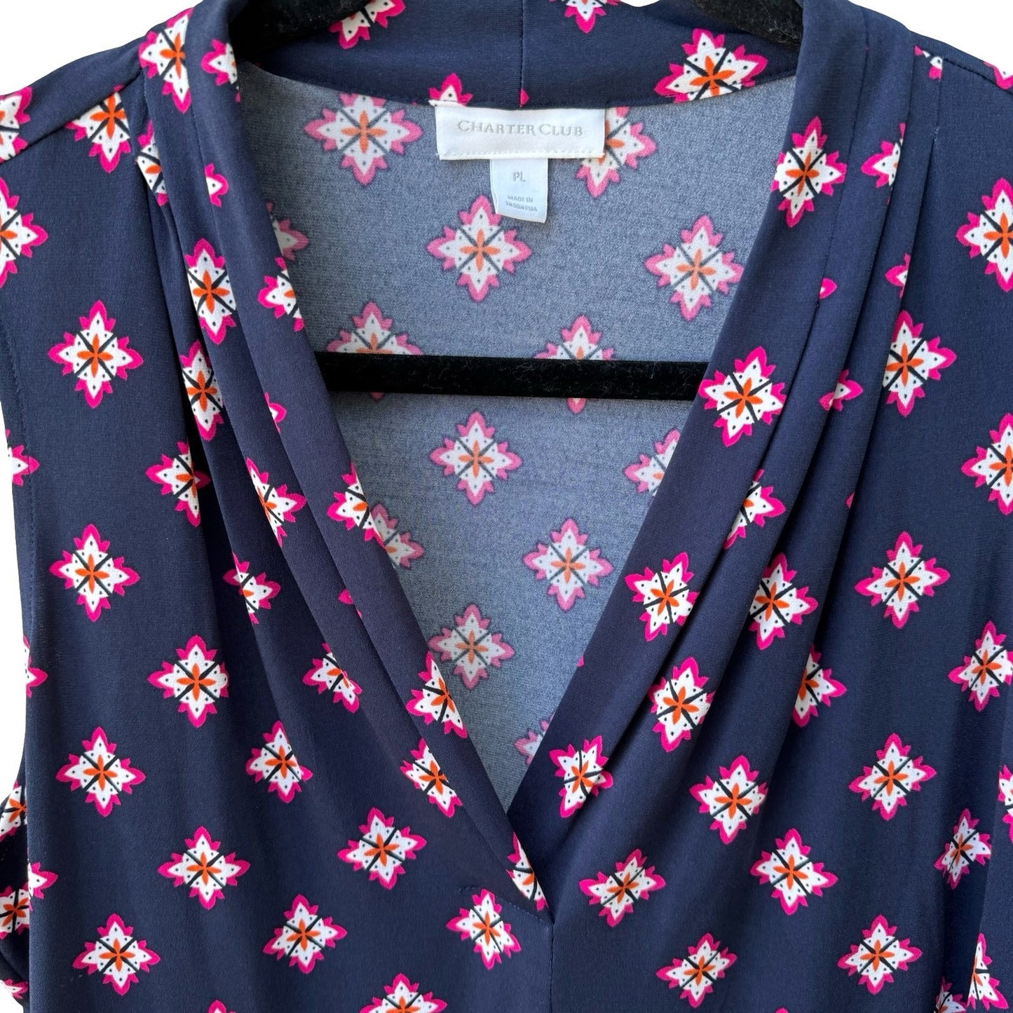 Charter Club Preppy Workwear Geometric Pleated V-Neck Sleeveless Blouse Navy L