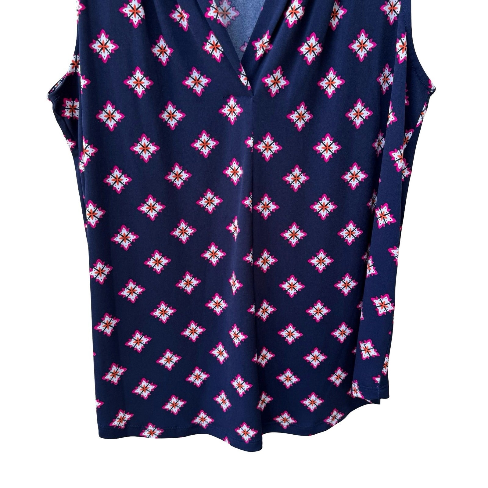 Charter Club Preppy Workwear Geometric Pleated V-Neck Sleeveless Blouse Navy L