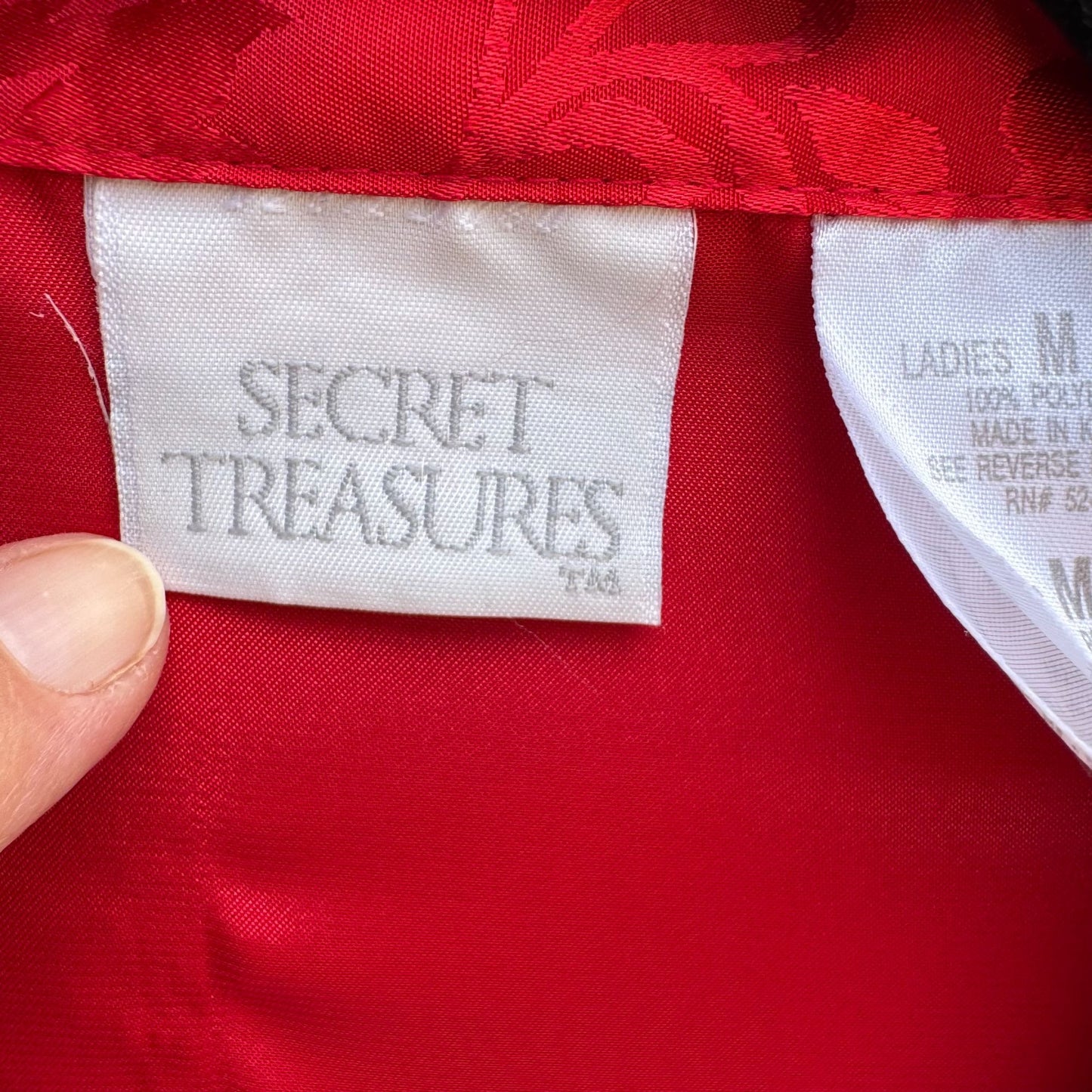 Secret Treasures Ladies Red Satin Button-Up Lightweight Sleepwear Shirt M