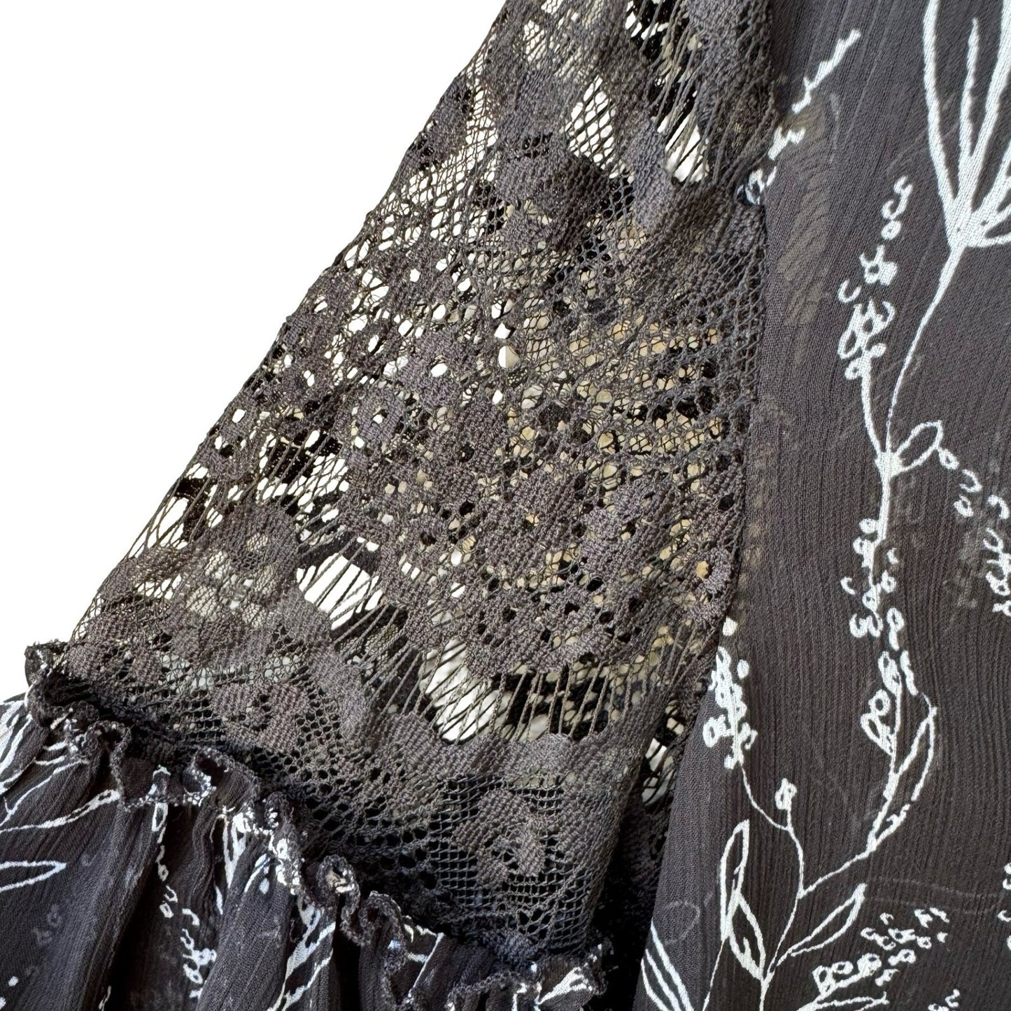 Boho Dark Floral Whimsigoth Chiffon Romantic Sheer Lace Ruffle Bell Sleeve Top L