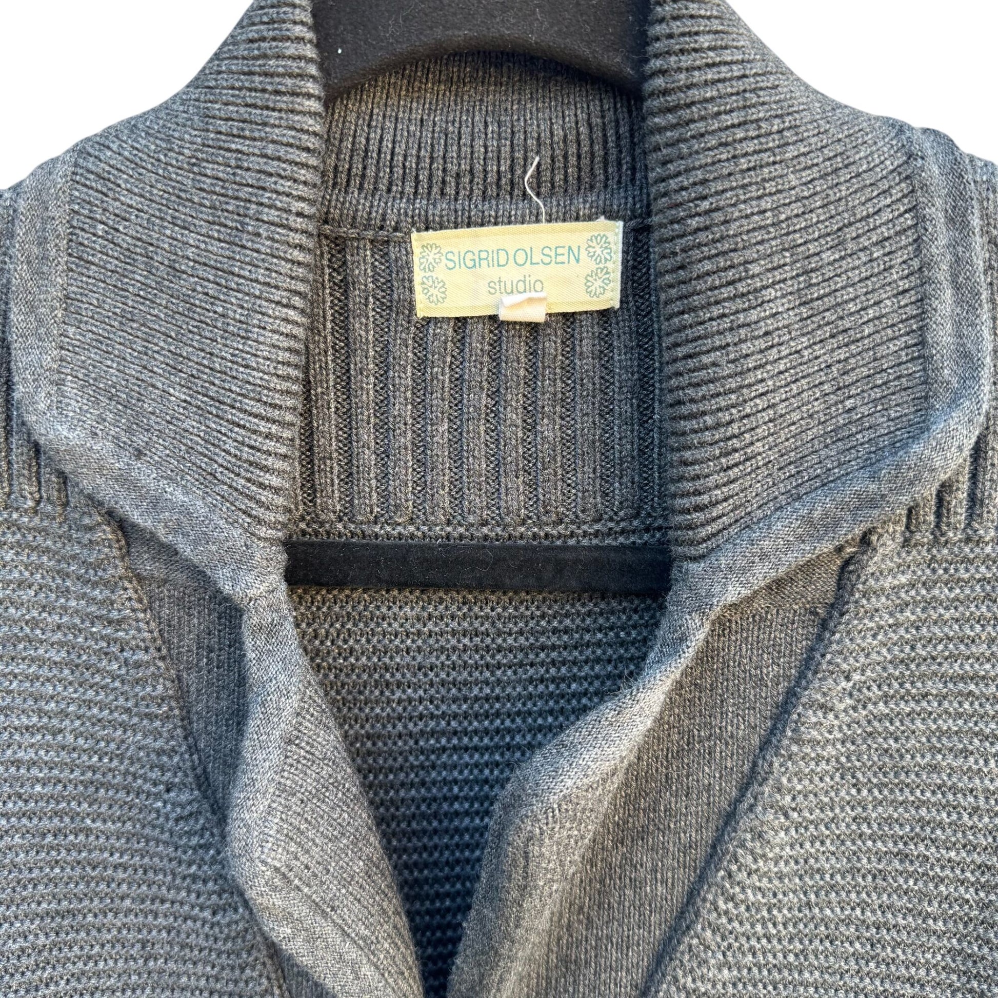 Sigrid Olsen Studio Gray Button-Up Cardigan With Ribbed Details & Pockets - XS