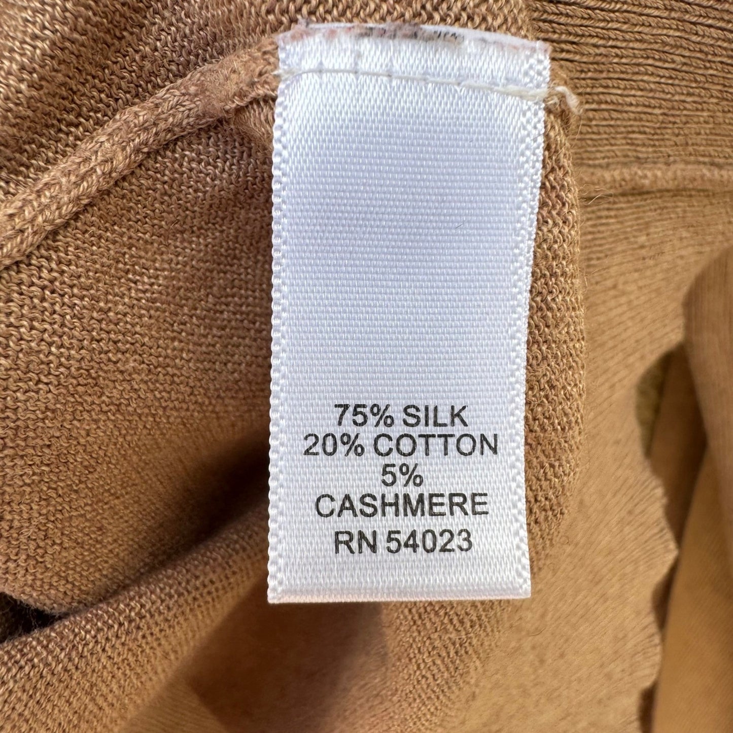 Banana Republic Mens Large Tan Silk Cotton Cashmere Luxury Blend V-Neck Sweater