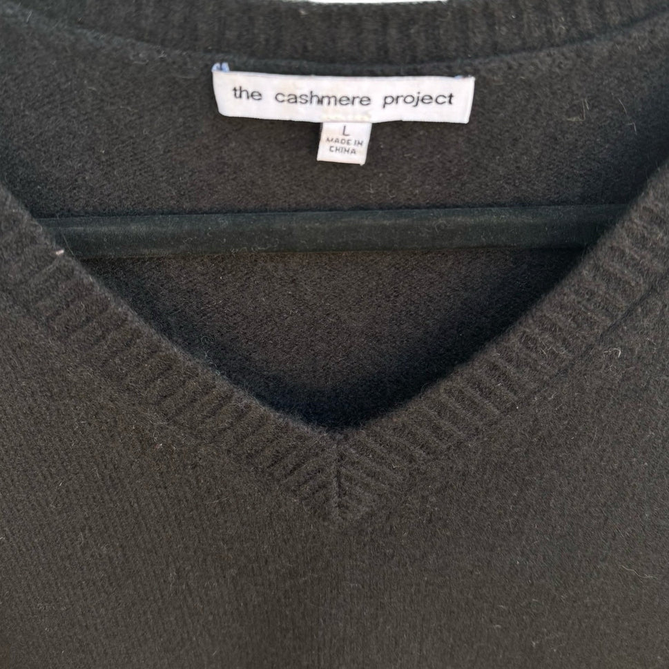 The Cashmere Project 100% Cashmere Minimalist Old Money Preppy V-Neck Sweater L
