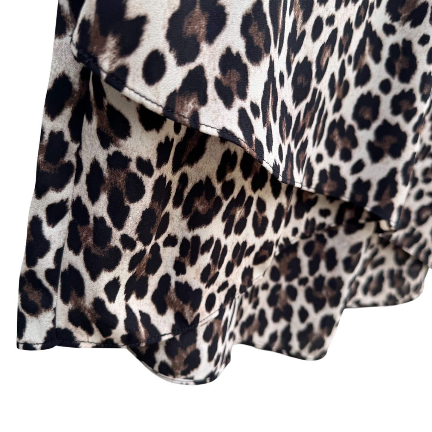 Vince Camuto Leopard Ruffle Bell Sleeve V Neck Blouse M Womens Boho Party Witchy