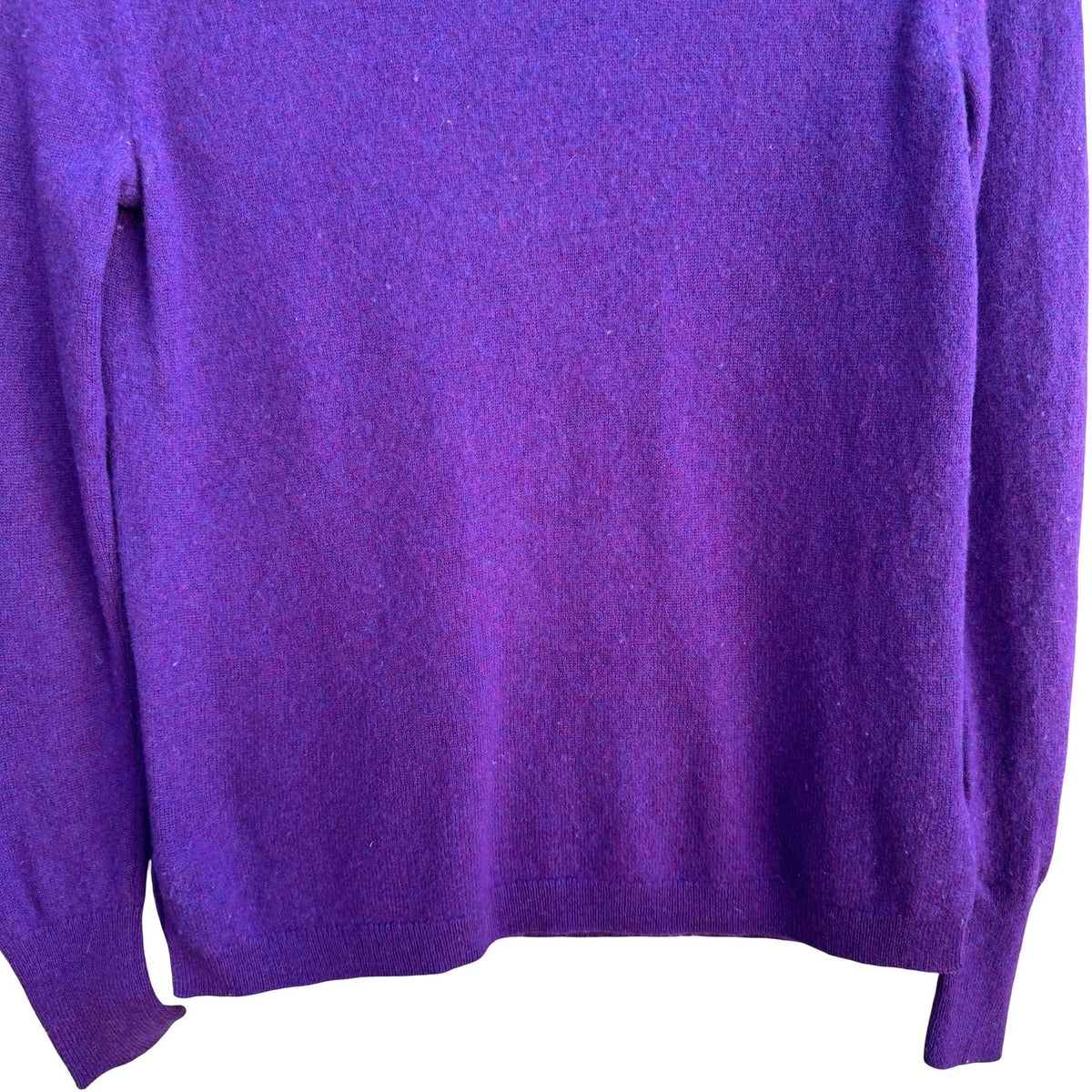 J Crew 100% Cashmere Quiet Luxury Minimalist Softcore Preppy Sweater Purple XS