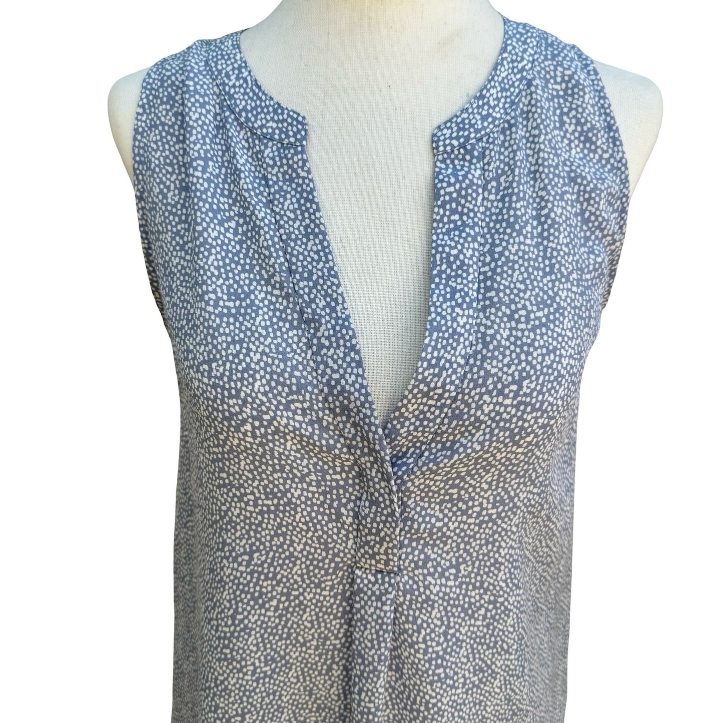 Joie Coastal Micro Polka Dot 100% Silk Sleeveless Quiet Luxury Blue Blouse XS