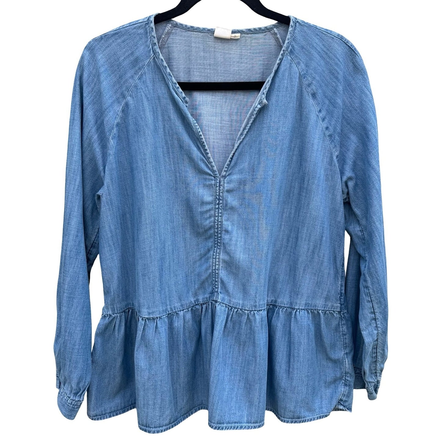 Gap Womens M Blue Chambray Denim Peplum V-Neck Blouse Cottagecore Coastal Boho