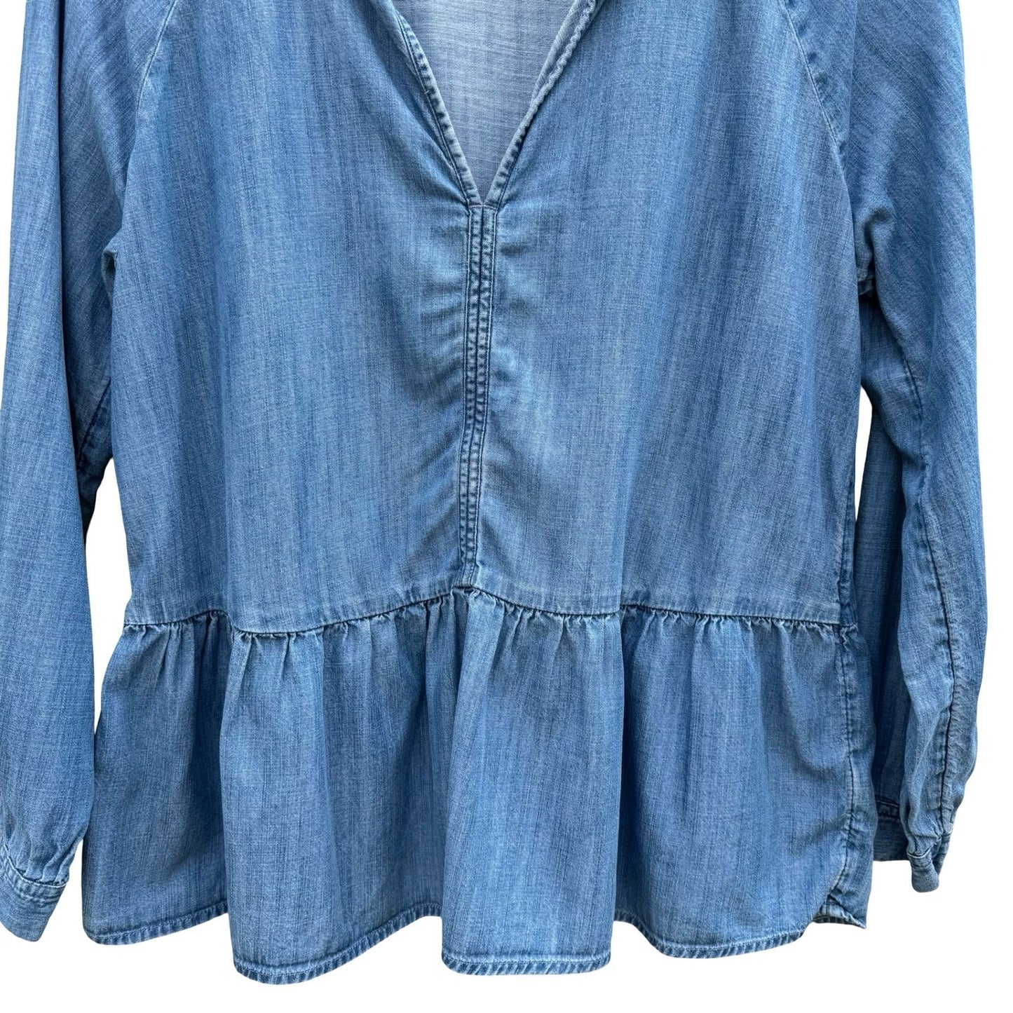 Gap Womens M Blue Chambray Denim Peplum V-Neck Blouse Cottagecore Coastal Boho