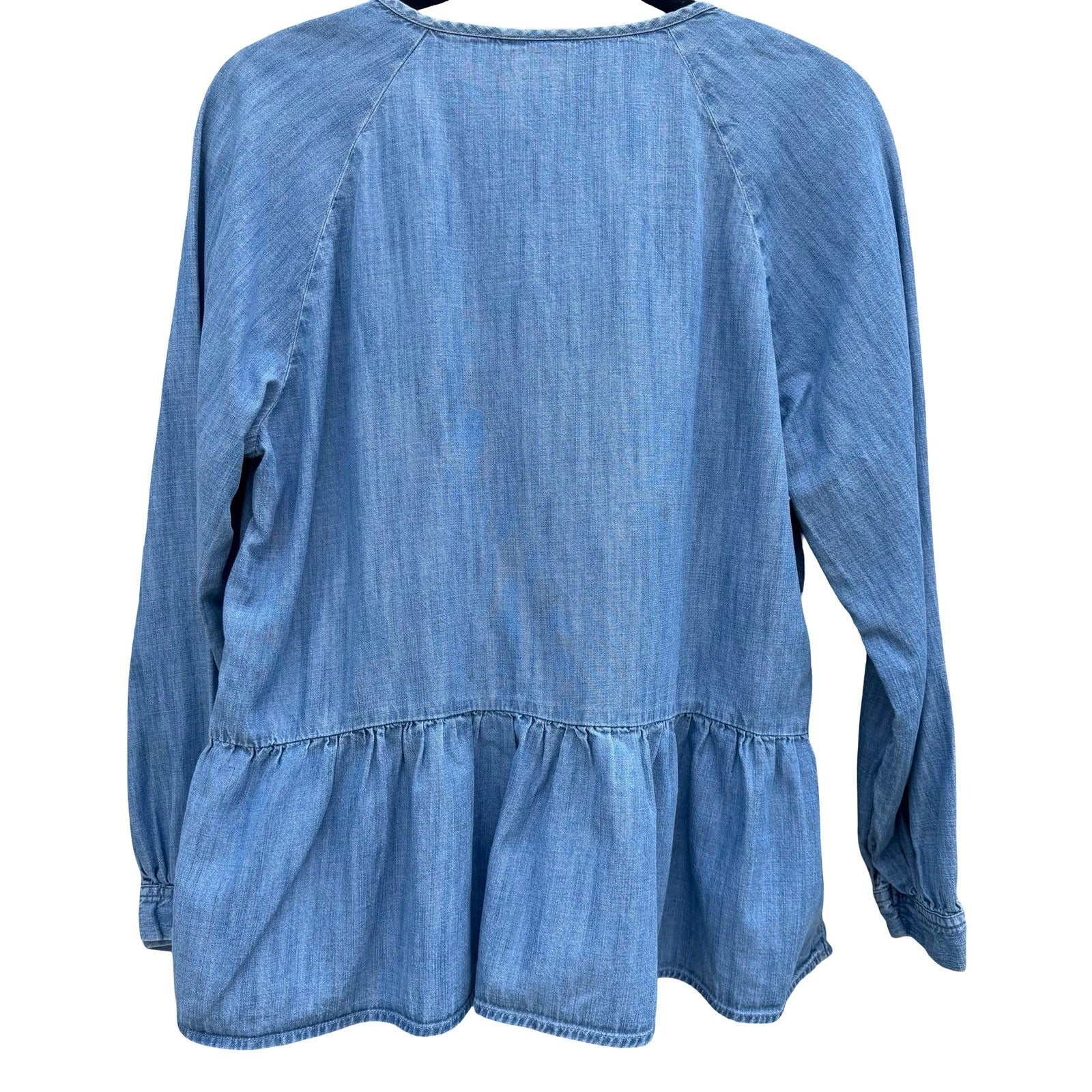 Gap Womens M Blue Chambray Denim Peplum V-Neck Blouse Cottagecore Coastal Boho