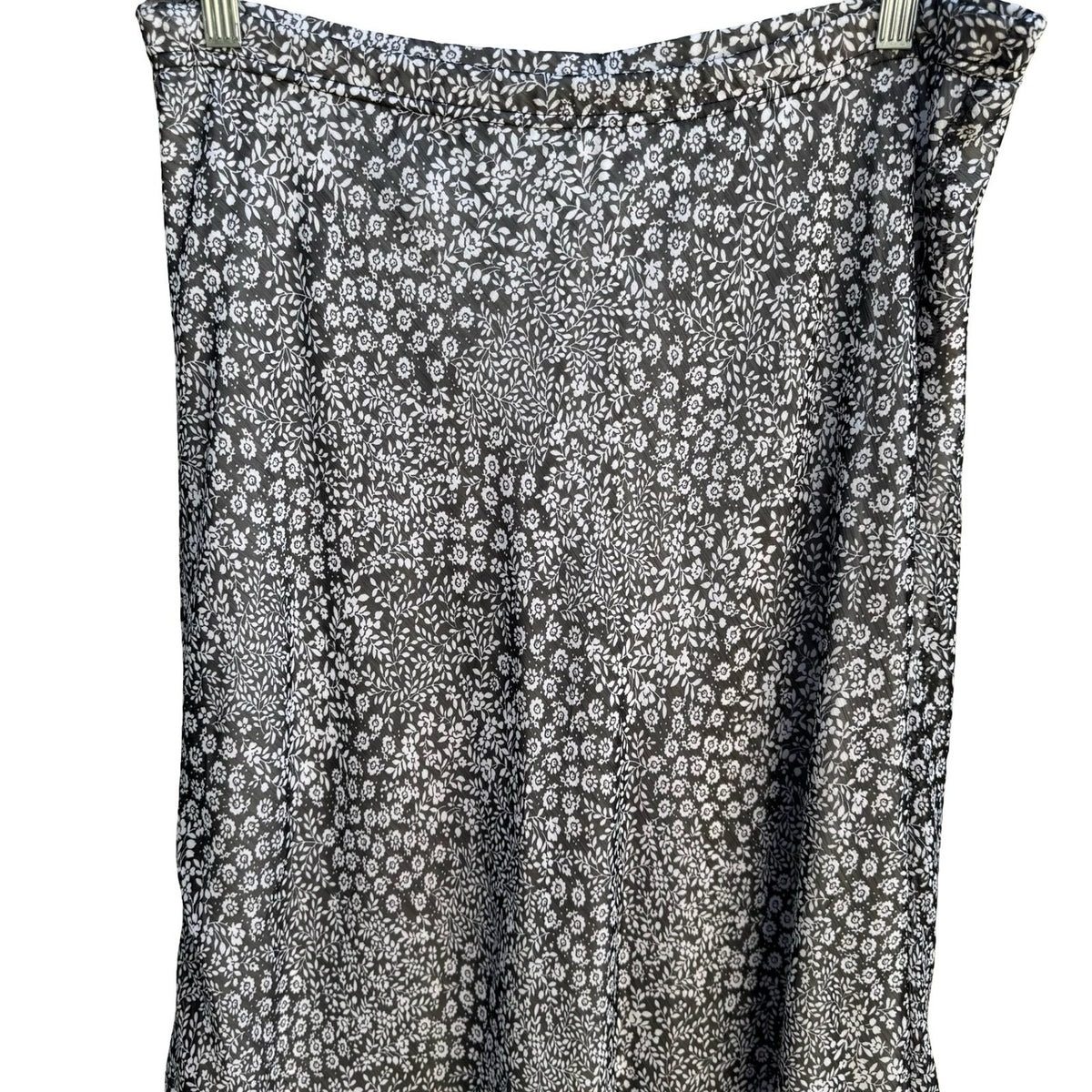 Briggs New York Cottagecore Flowy Ditsy Floral Lettuce Ruffle Hem Midi Skirt