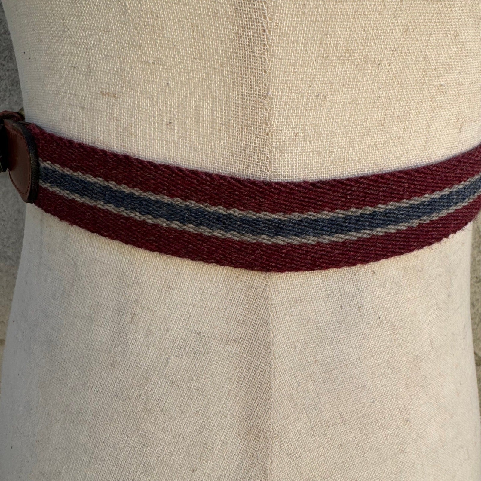Lejon Vintage 6338 Burgundy Striped Surcingle Belt Leather Brass Size 26 Womens