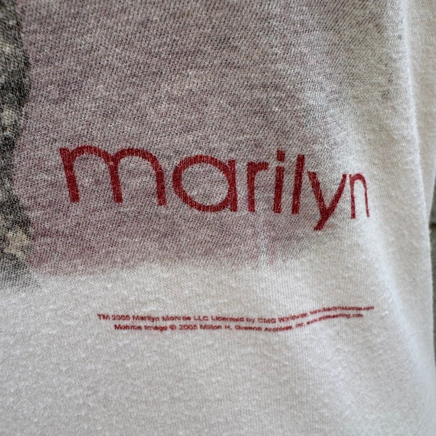 Vintage 2005 Marilyn Monroe Graphic T-Shirt Cream Y2K Baby Tee Small Pinup Retro
