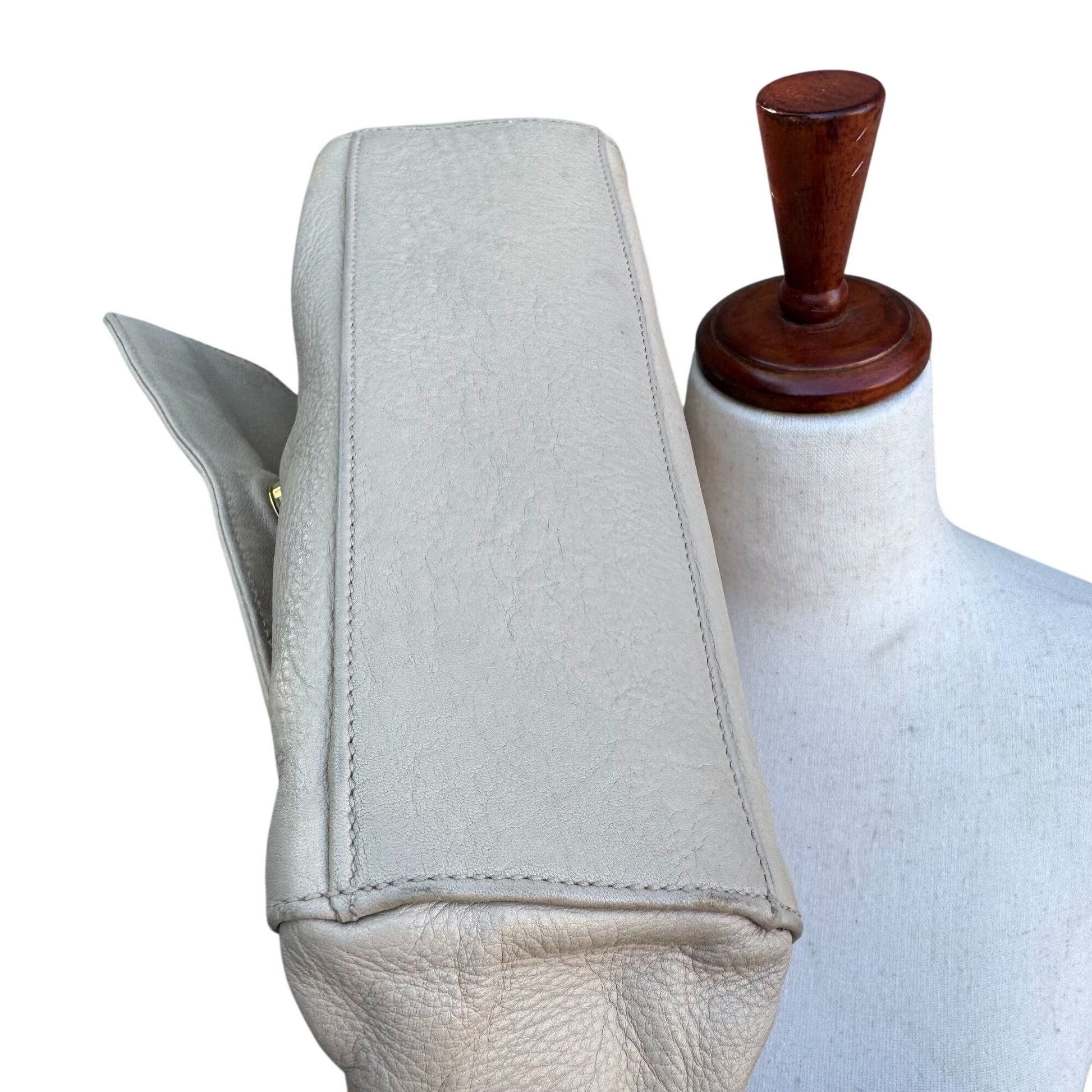 Donna Karan New York Tan Leather Crossbody Bag Adjustable Strap Magnetic Closure