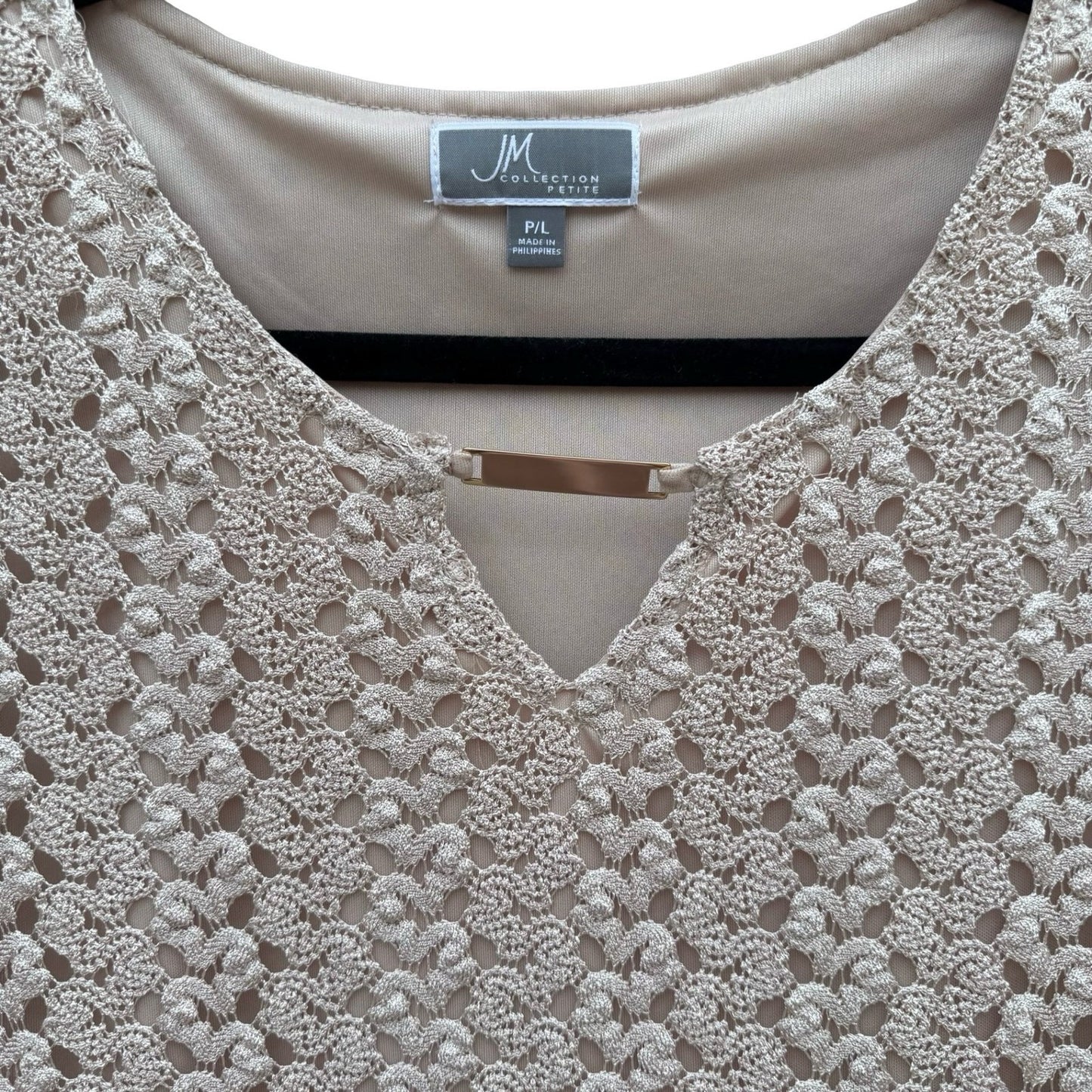 JM Collection Large Taupe Crochet V-Neck Top Gold Bar Accent NEW Boho Earthy