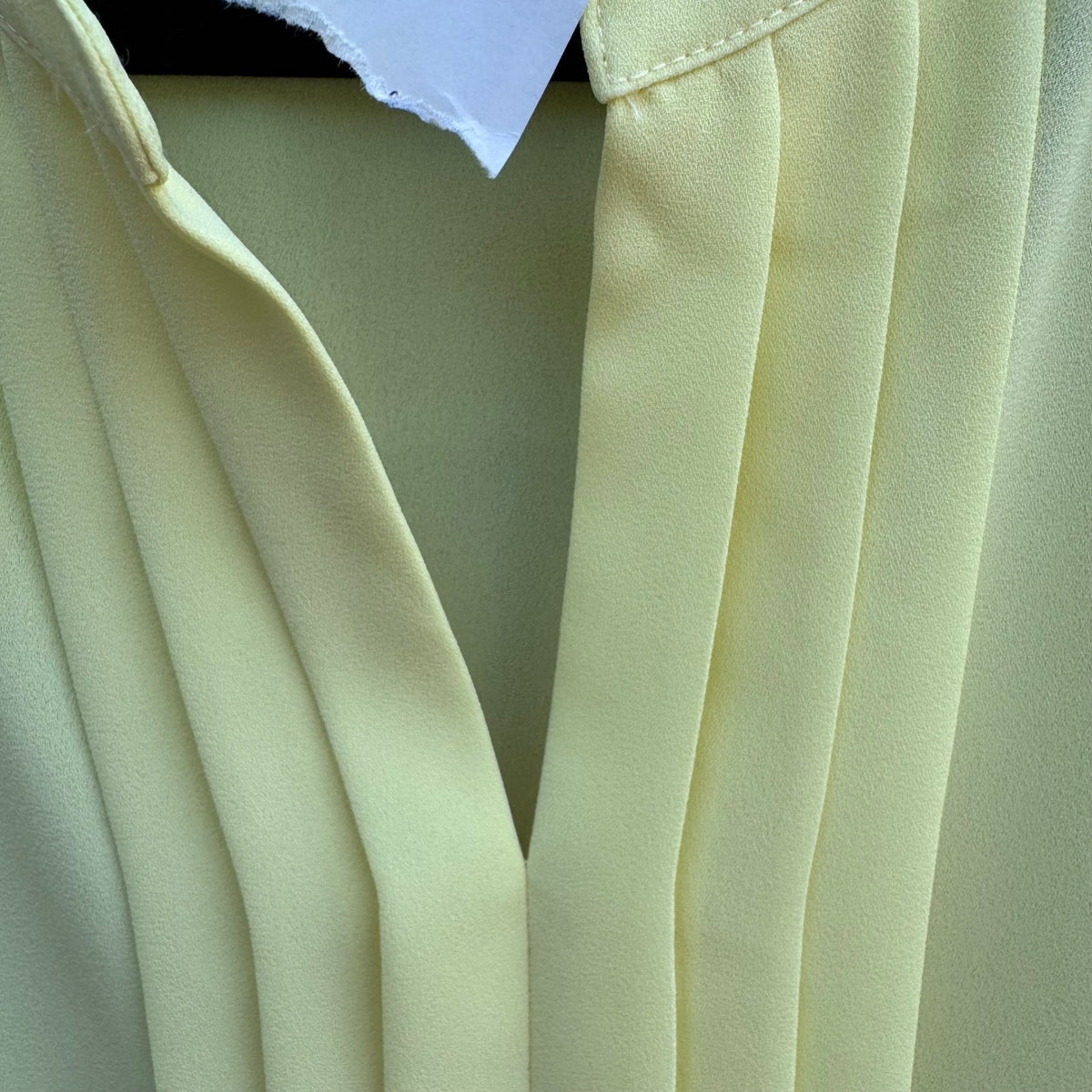 Calvin Klein Minimalist Pleated Professional Sleeveless Blouse Yellow Womens L