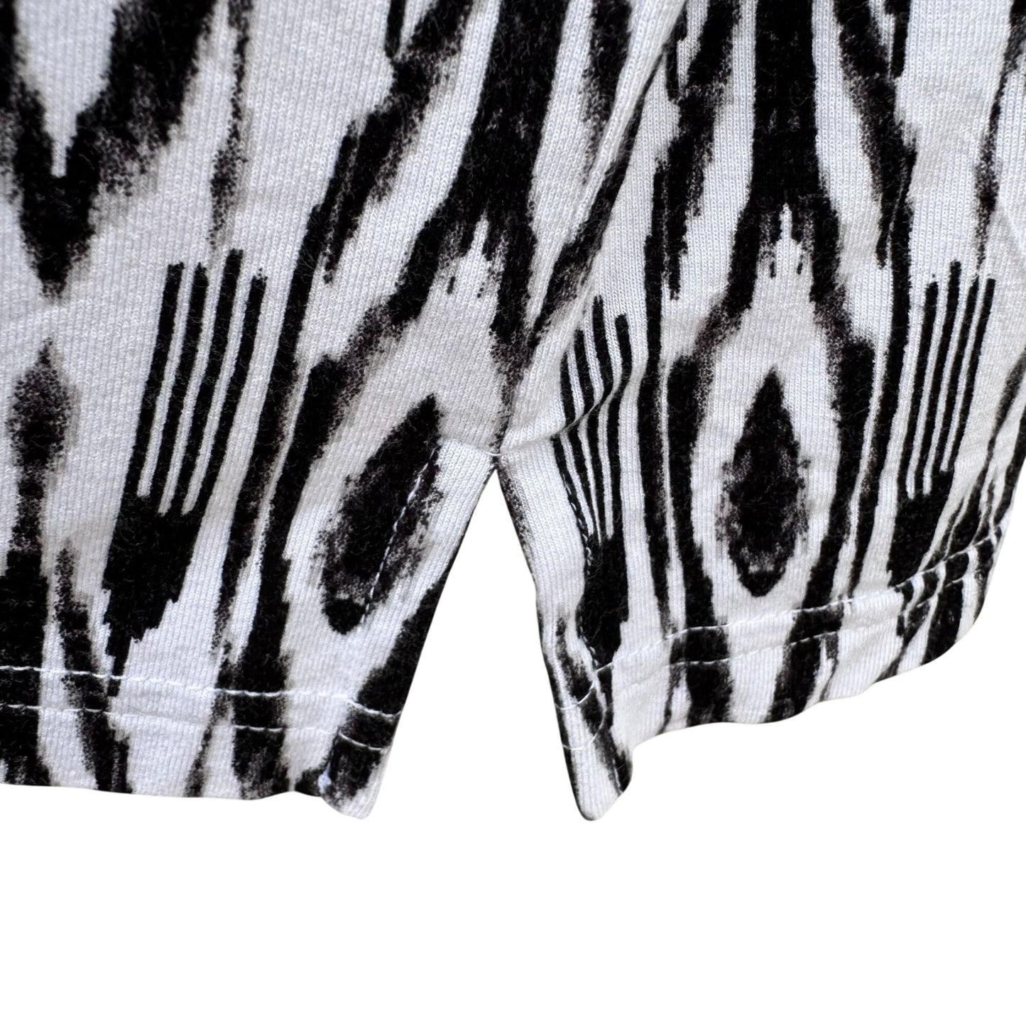 Chicos Womens Black White Tribal Print Sleeveless Tank Top Blouse M Professional