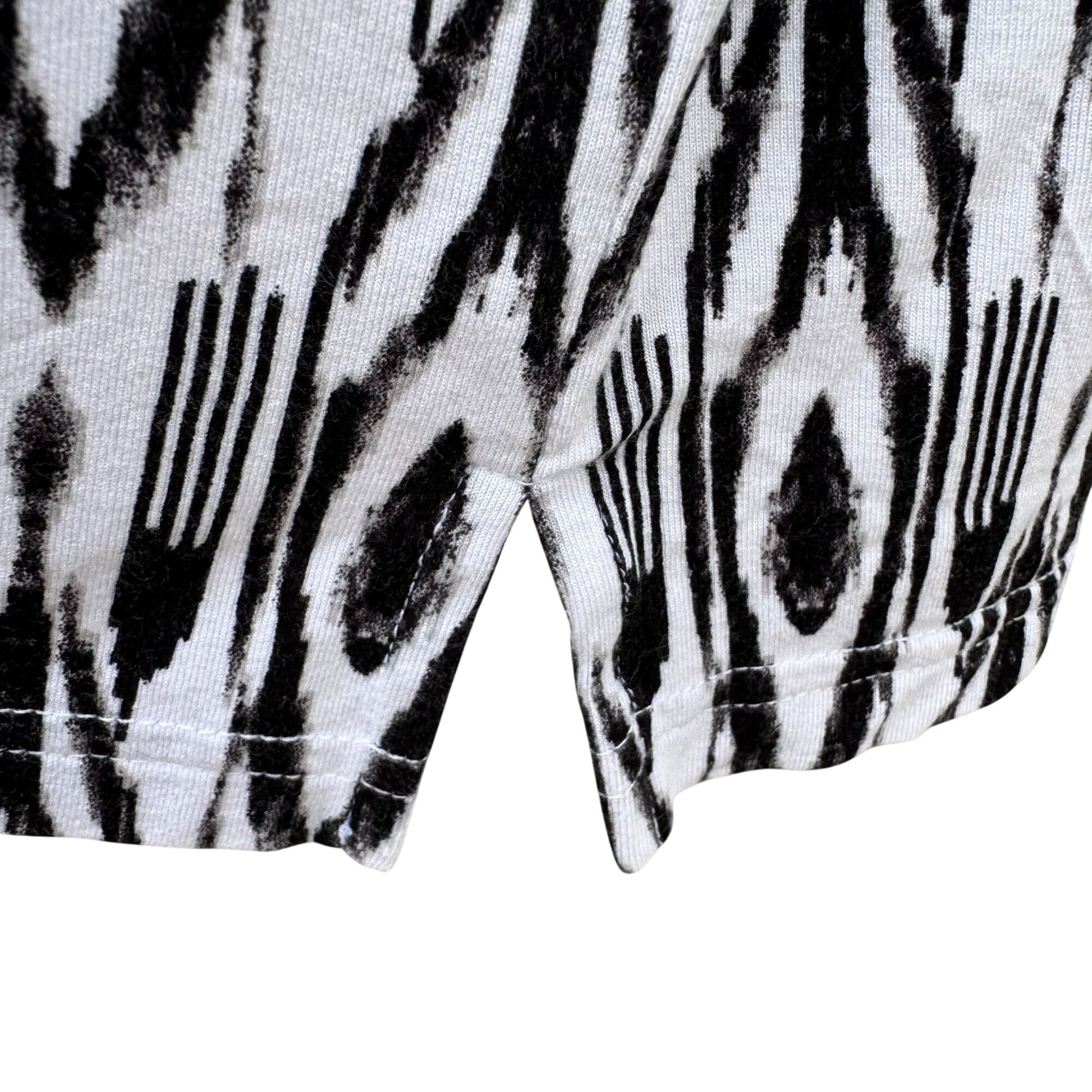 Chicos Womens Black White Tribal Print Sleeveless Tank Top Blouse M Professional