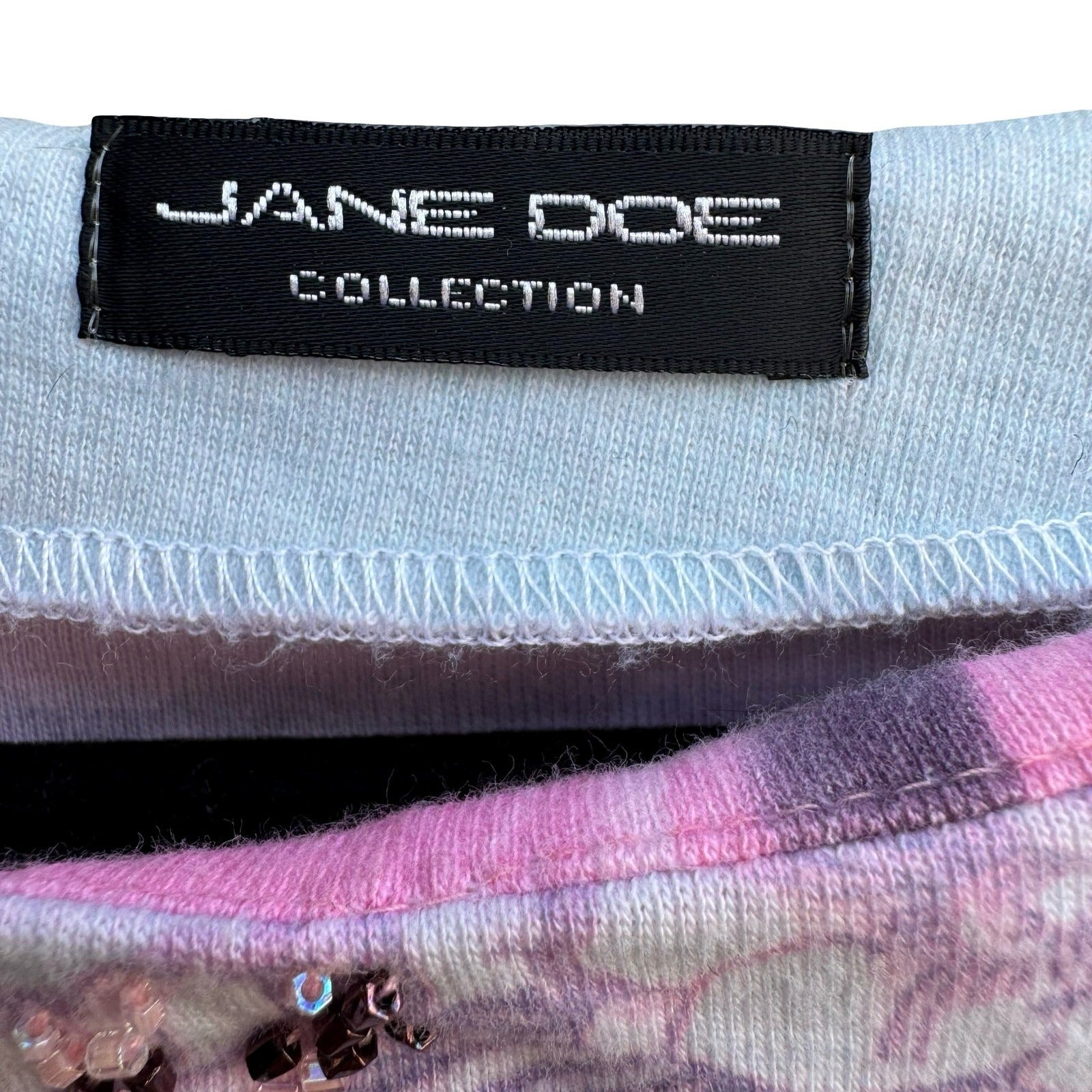 Jane Doe Y2K Whimsigoth Fairycore Pink Art Nouveau Beaded Graphic Crop Top S