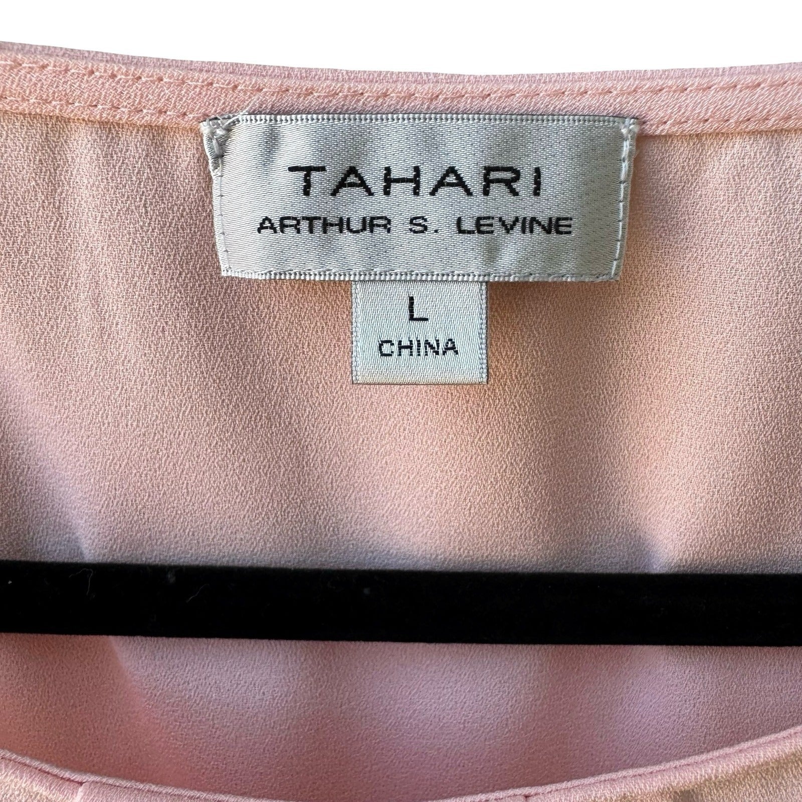 Tahari Arthur S Levine Feminine Pastel Pink Pleated Cinched Back Blouse L NEW