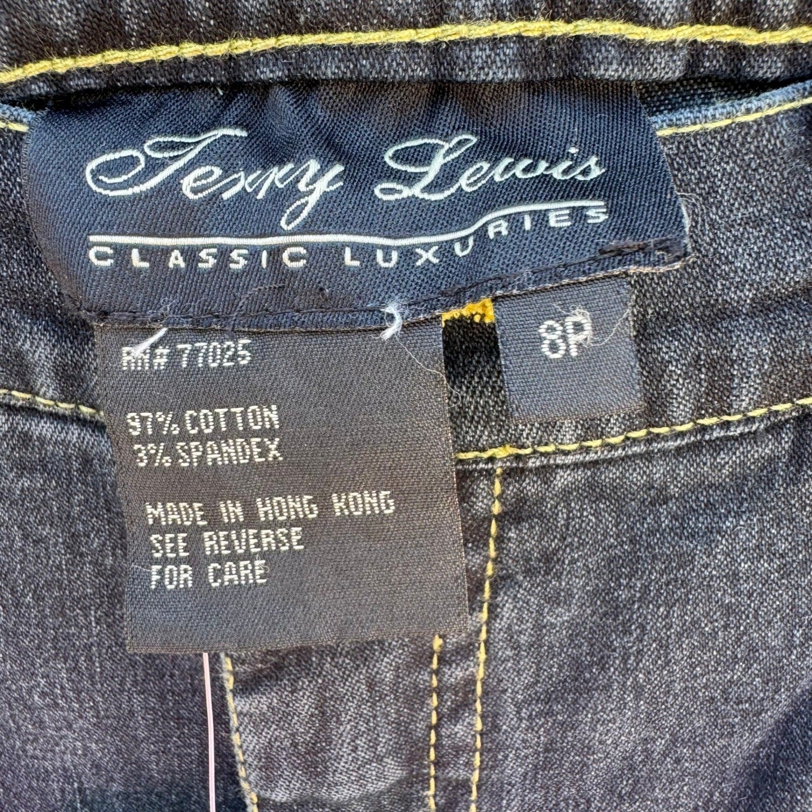 Terry Lewis Classic Luxuries Dark Wash Straight Leg Jeans Size 8P NWT Stretch