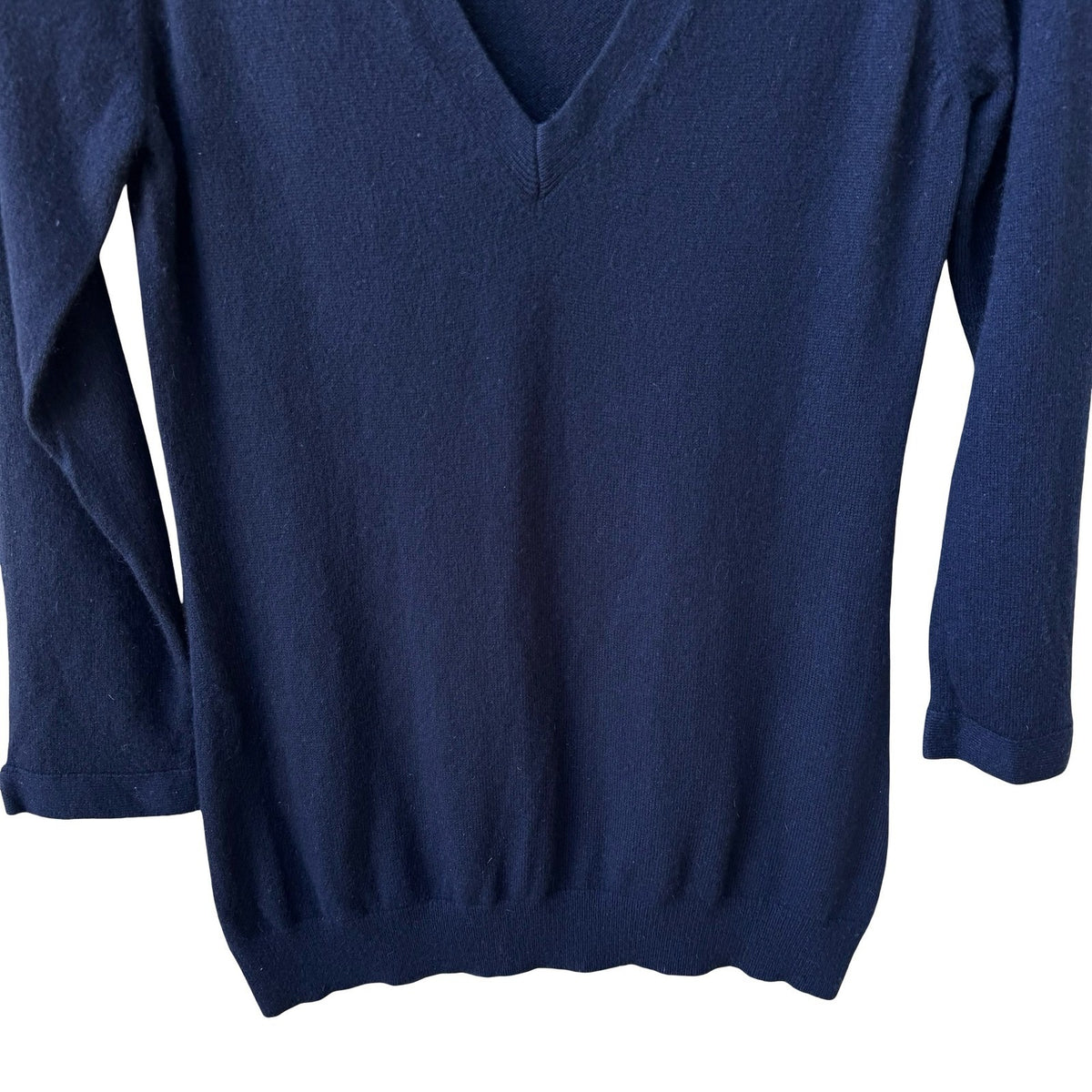 Theory Lindsay Cashmere Quiet Luxury Preppy Minimalist Capsule Sweater Navy M