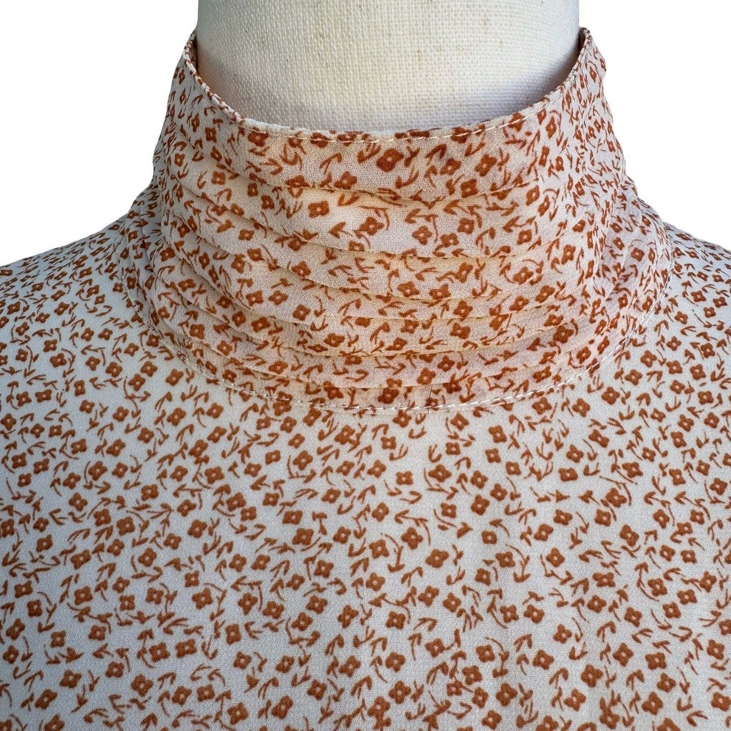 Cotton Candy LA Coquette Dainty Floral Mock Neck Open Back Tie Crop Top Orange S