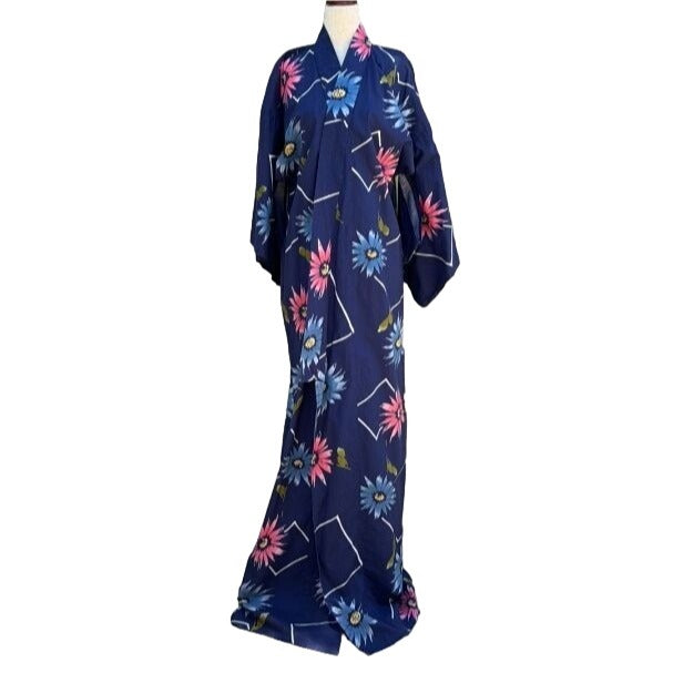 Vintage Japanese Traditional Floral Tall Yukata Kimono Robe - No Obi Or Closure