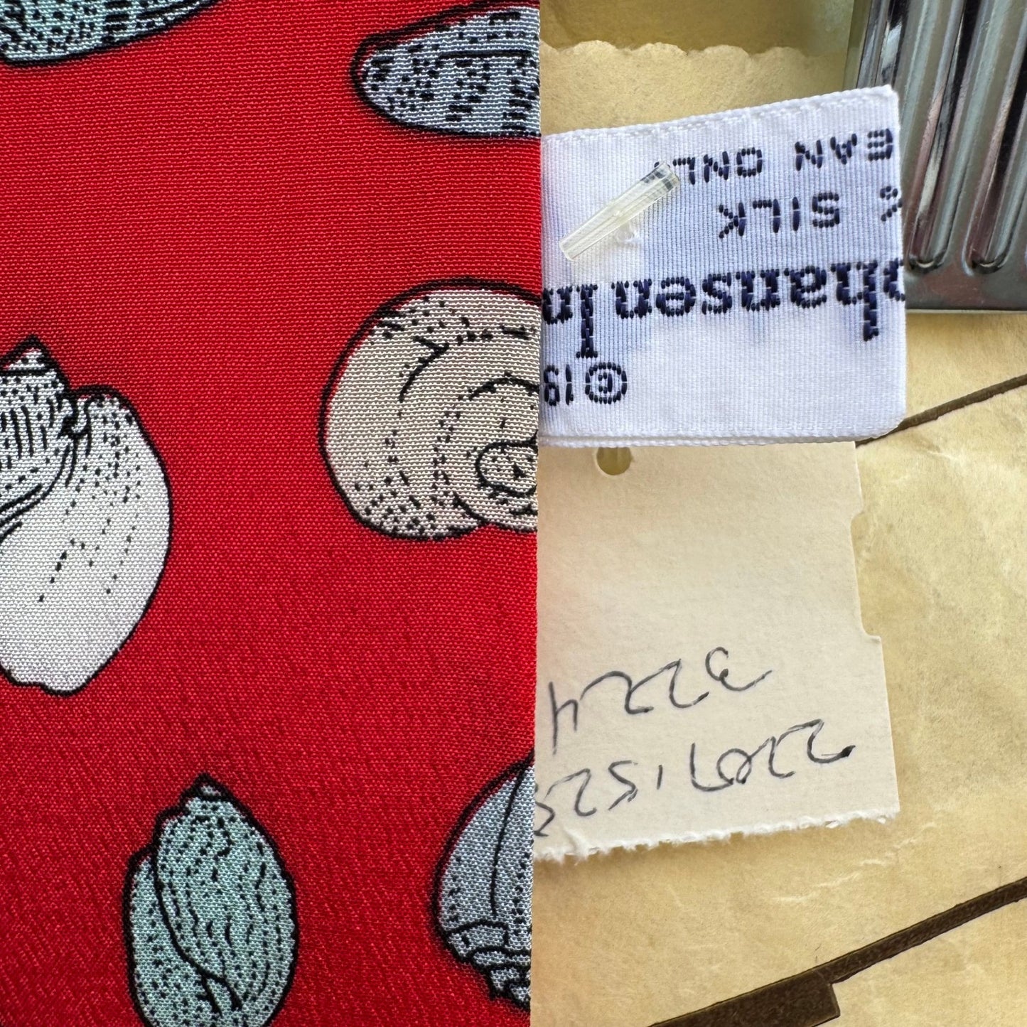 Ginnie Johansen Vintage 80s Red Silk Seashell Skinny Scarf NWT Made In Japan