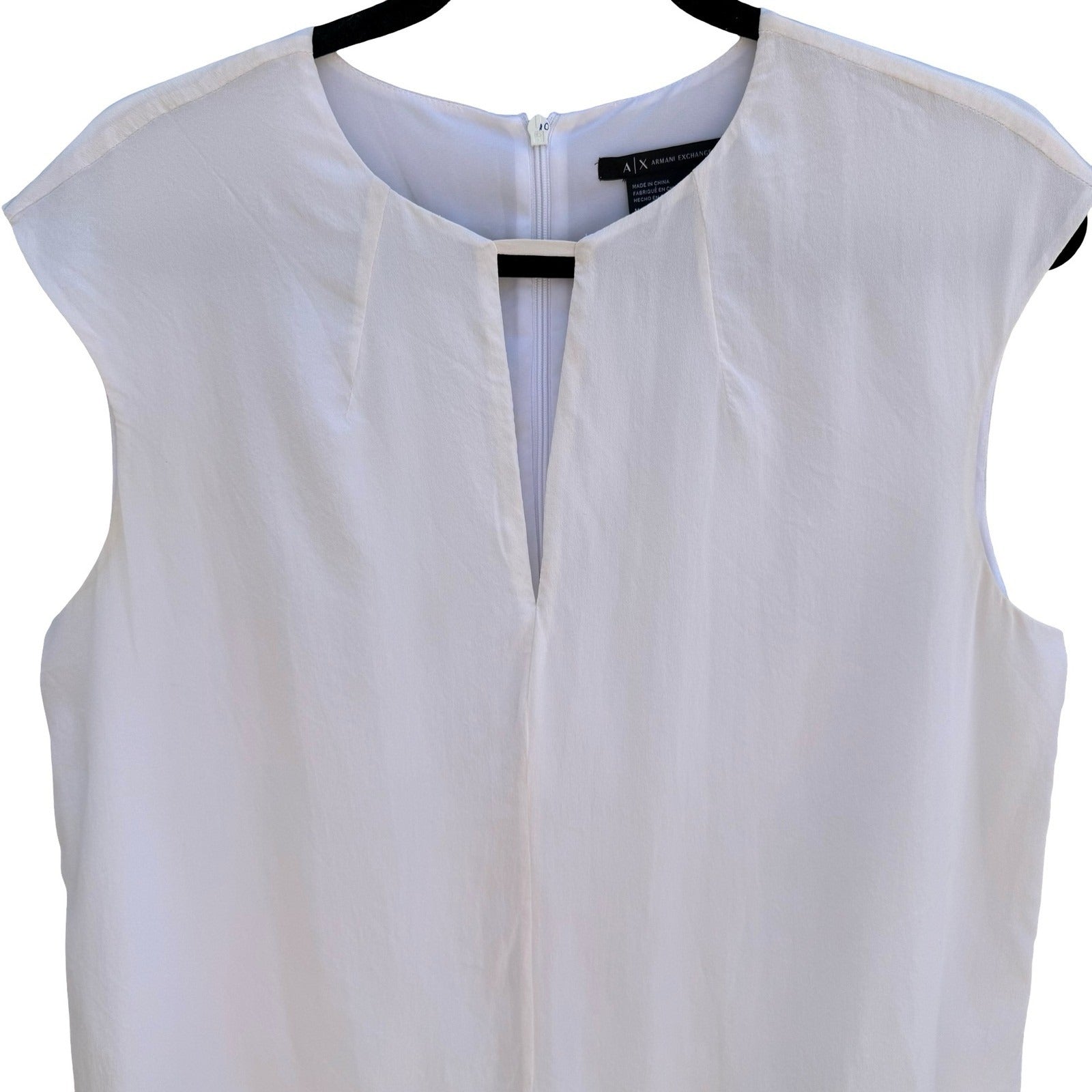 Armani Exchange White Silk V-Neck Sleeveless Blouse M Quiet Luxury Minimalist