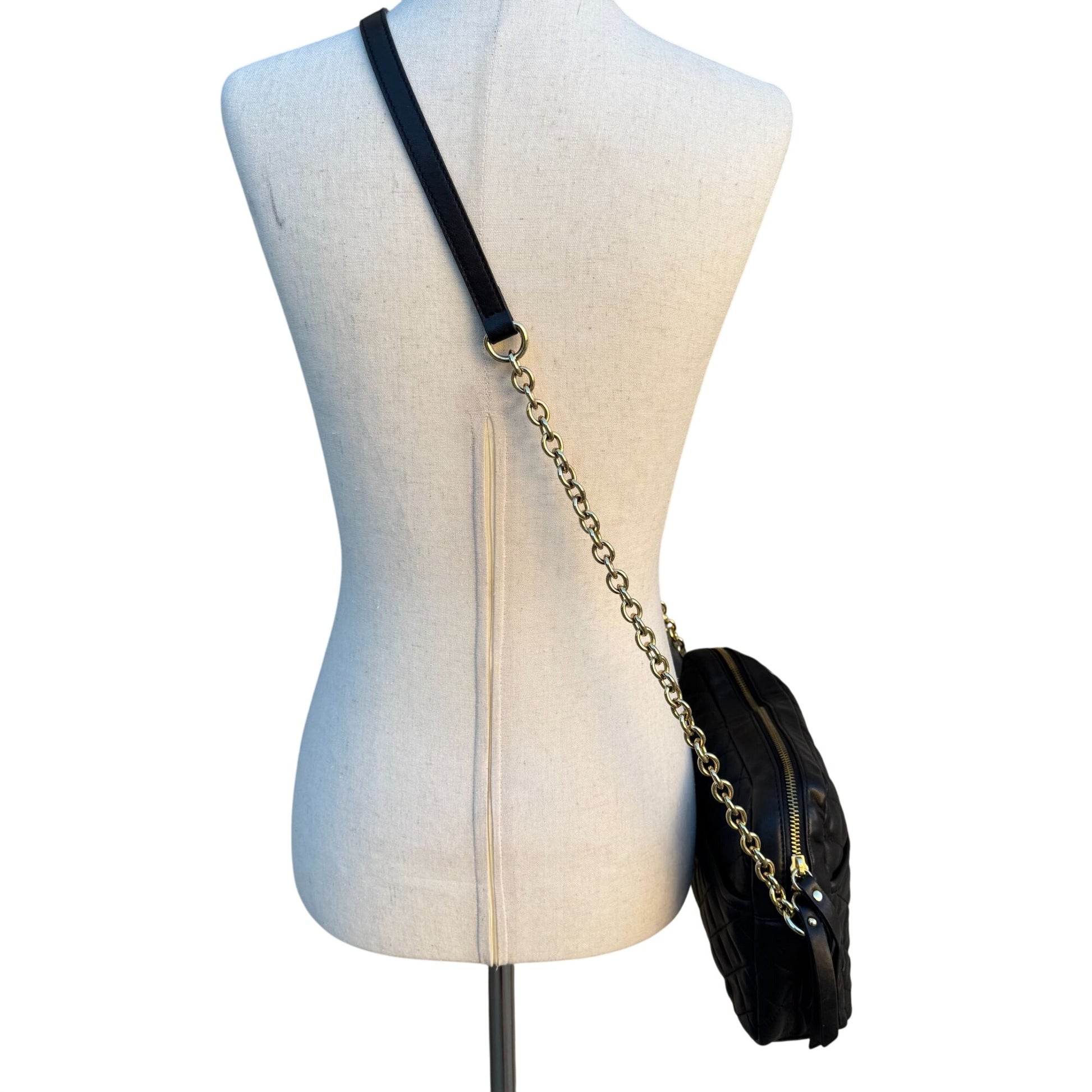 Isaac Mizrahi Black Quilted Leather Crossbody Bag Gold Chain Strap Tassel Accent