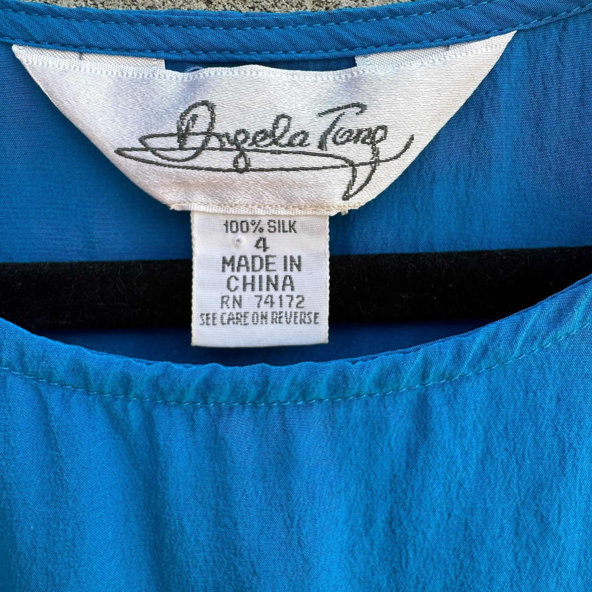 Angela Tong Womens 100% Silk Sleeveless Lightweight Minimalist Blue Blouse Top 4