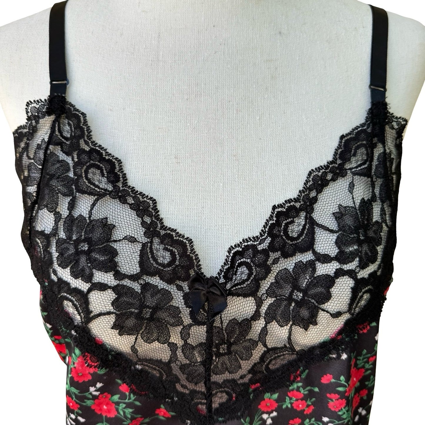 Ashley Taylor Vintage 90s Y2K Babydoll Coquette Floral Lace Trim Camisole Top L