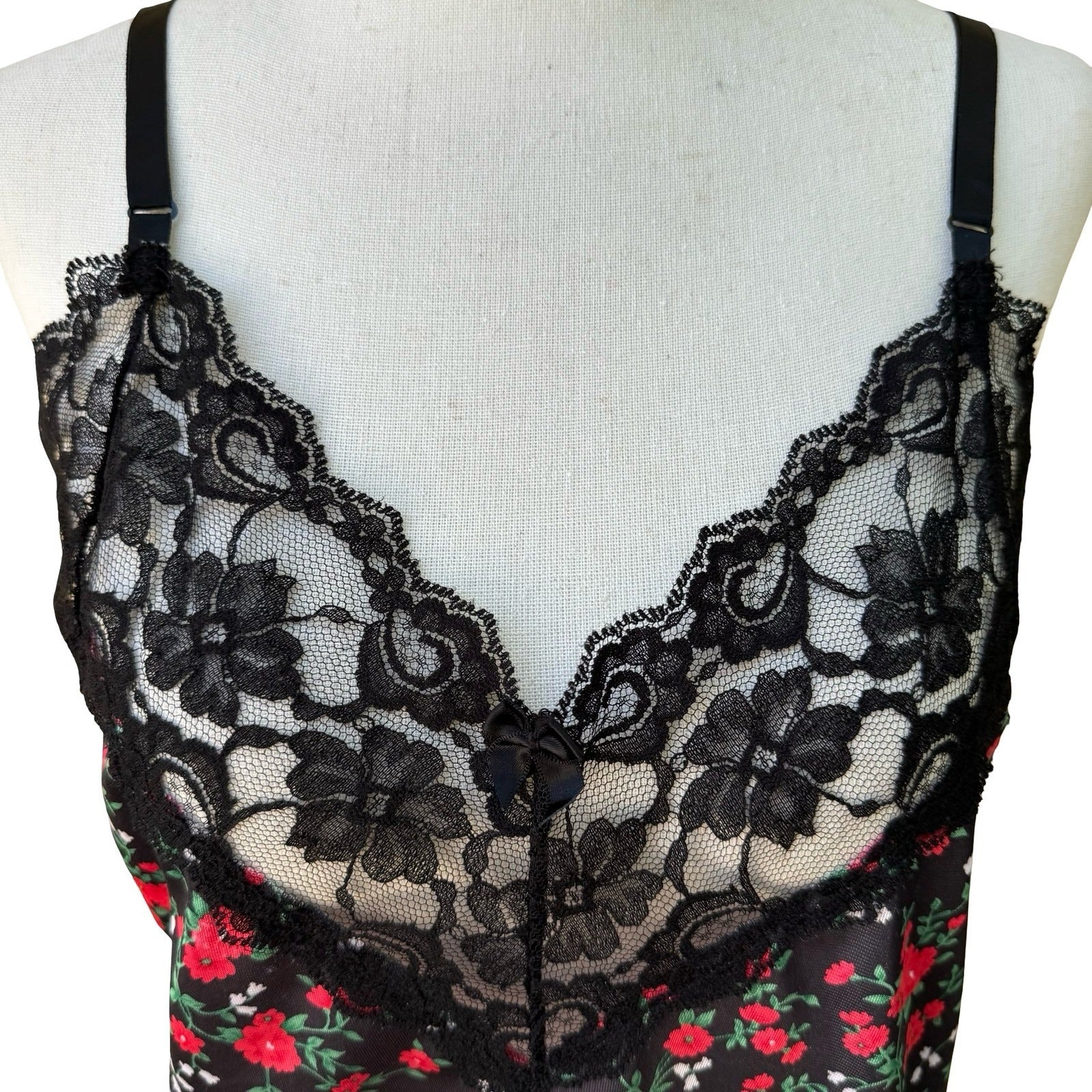 Ashley Taylor Vintage 90s Y2K Babydoll Coquette Floral Lace Trim Camisole Top L