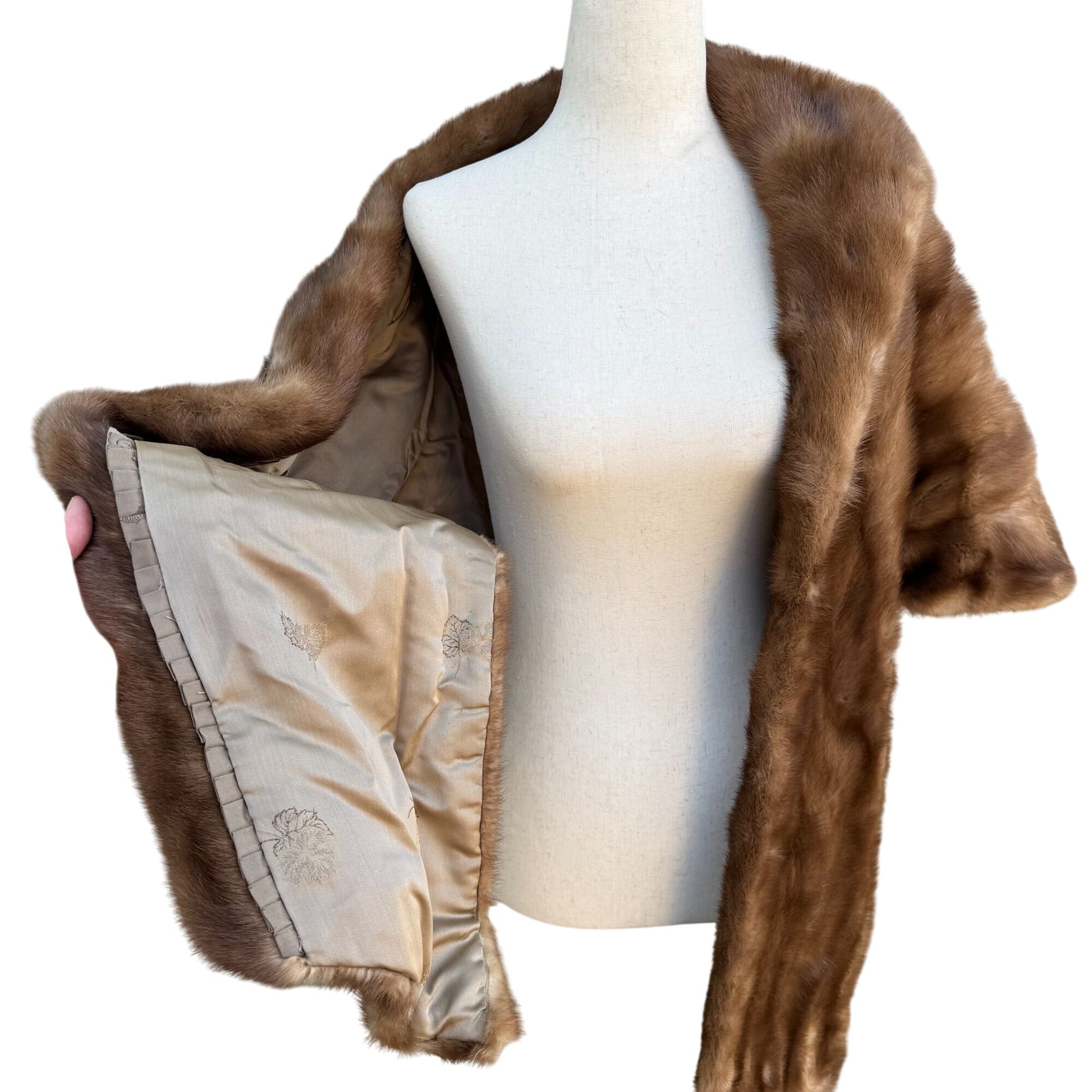 The Broadway Vintage Womens Brown Mink Fur Shawl With Embroidered Lining