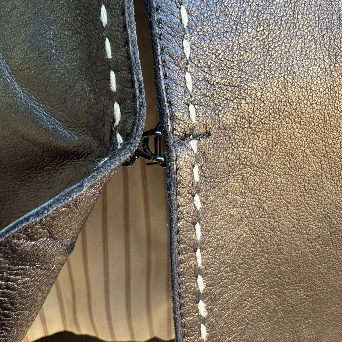 Poleci Y2K Minimalist Quiet Luxury Moto Edgy Contrast Stitch Leather Jacket M