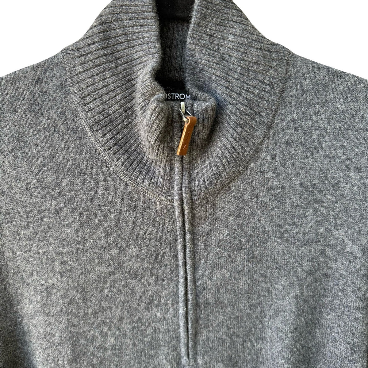 Nordstrom 100% Cashmere Quiet Luxury Quarter Zip Mock Neck Sweater Mens Grey L