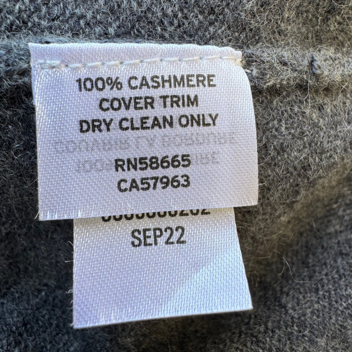 Nordstrom 100% Cashmere Quiet Luxury Quarter Zip Mock Neck Sweater Mens Grey L