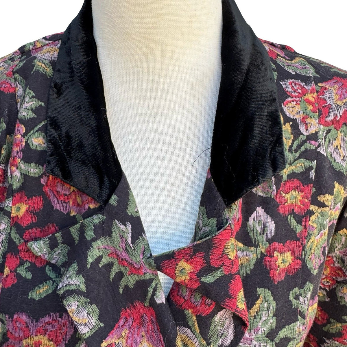 Liz Vintage 80s 90s Dark Floral Victorian Gothic Peplum Brocade Tapestry Dress