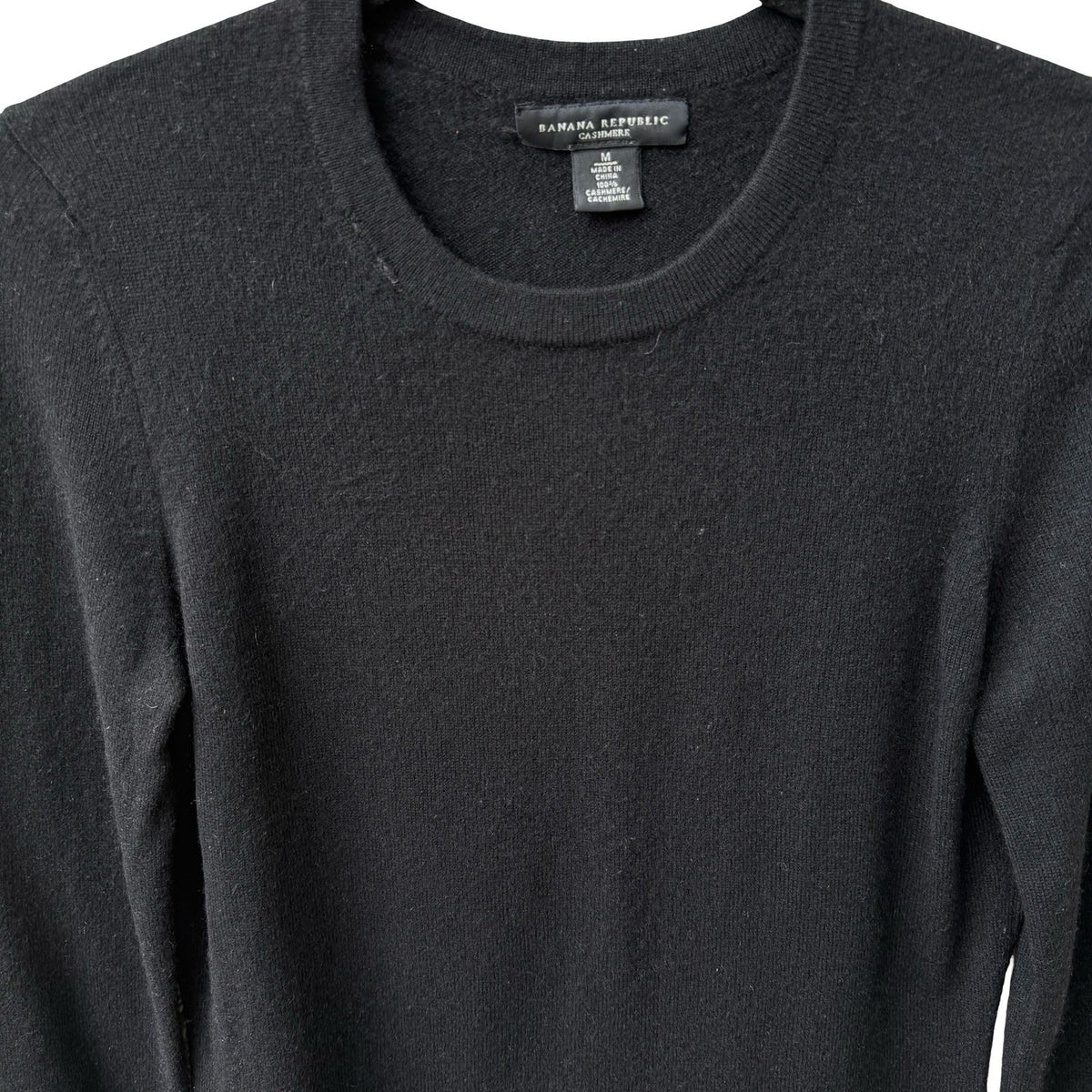 Banana Republic Vintage 100% Cashmere Quiet Luxury Minimalist Sweater Black M