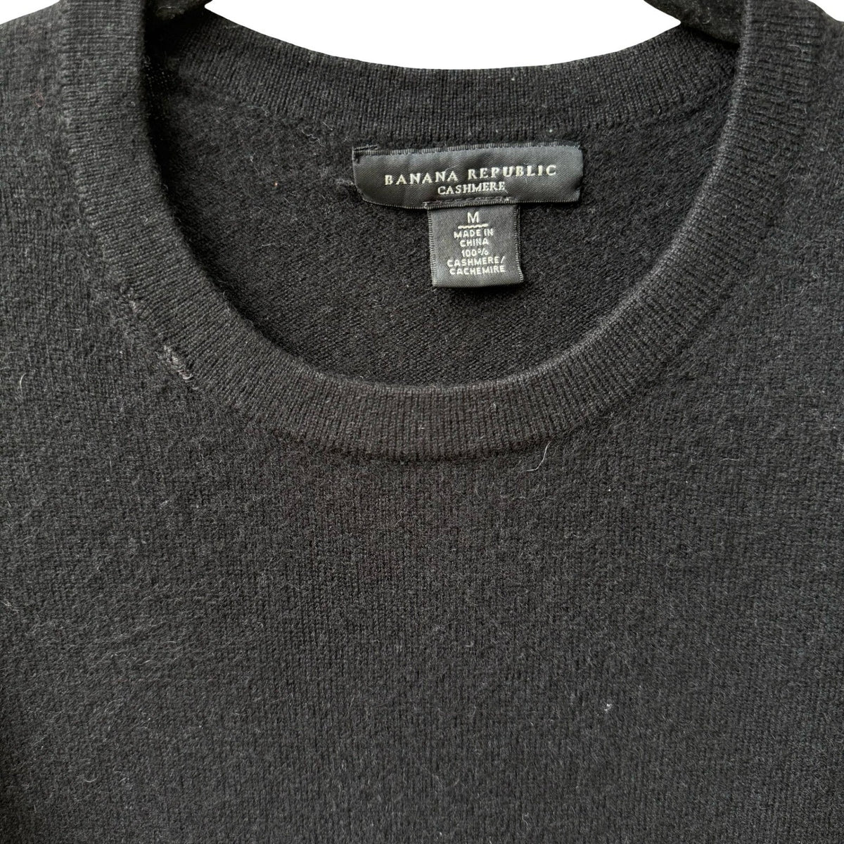 Banana Republic Vintage 100% Cashmere Quiet Luxury Minimalist Sweater Black M
