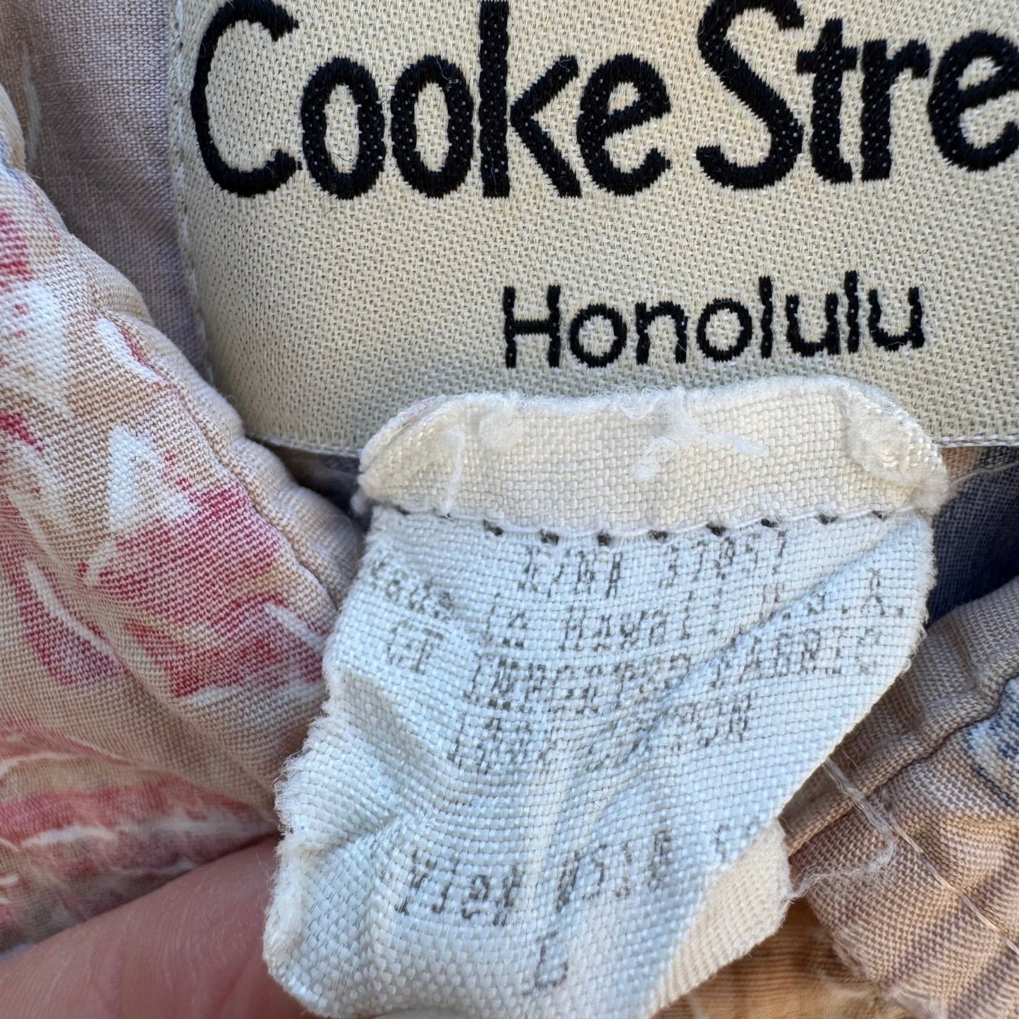 Cooke Street Honolulu Vintage Mens L Hawaiian Aloha Shirt Geometric Fish Tan