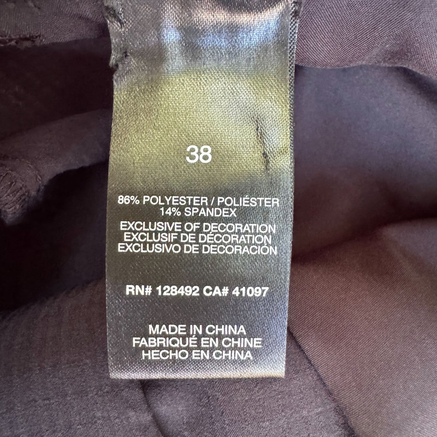 Greg Norman Mens Black Shark Lightweight Flat Front Microfiber Golf Shorts 38