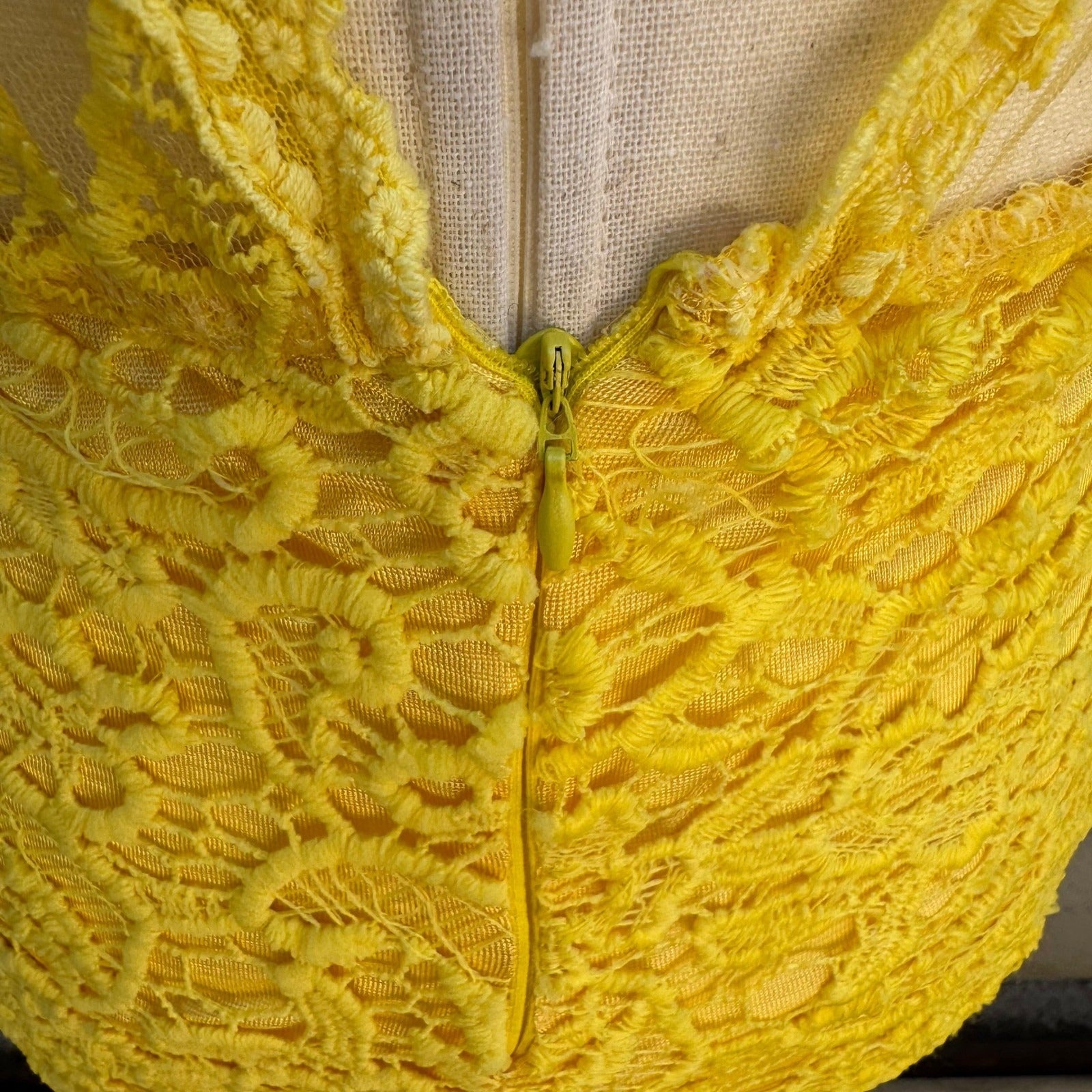 Onayaya Yellow Floral Guipure Lace Open Back Bodycon Feminine Midi Dress S NEW