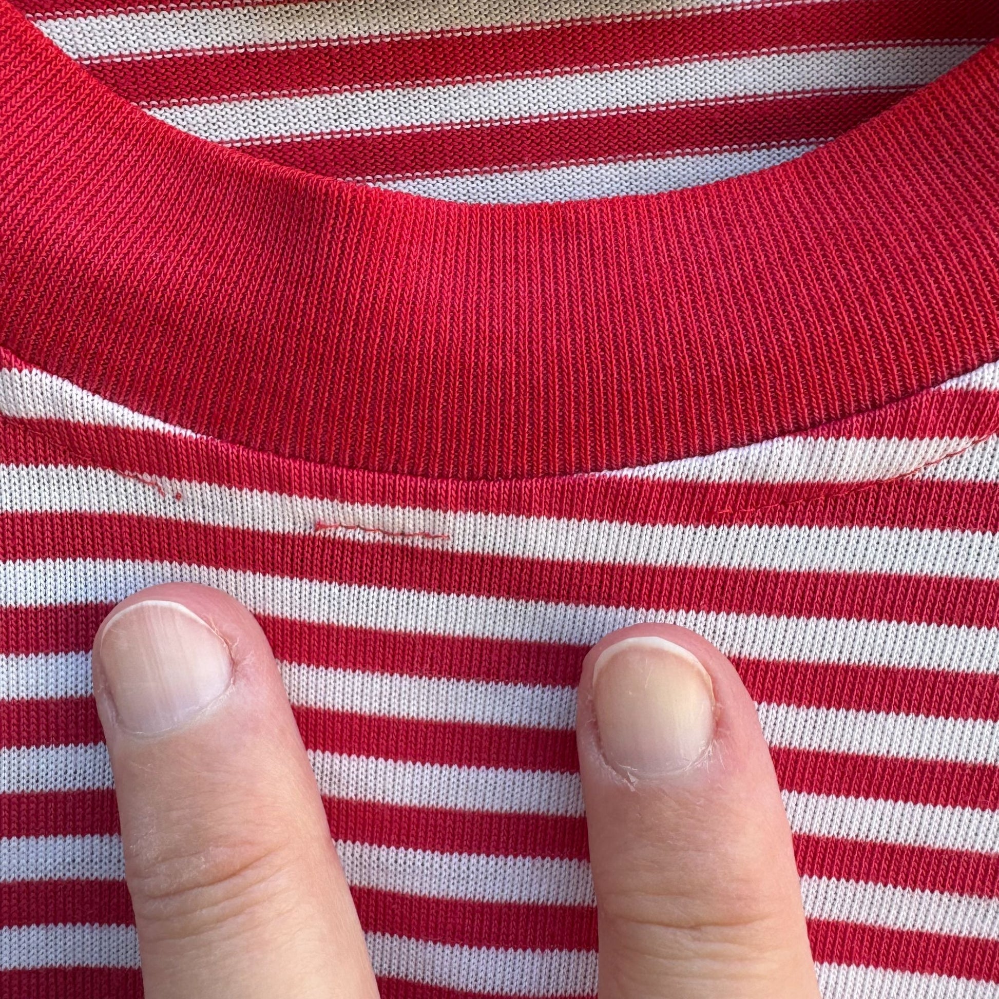 Gitano Collection Vintage Y2K 90s Womens South Pacific Red Striped Cropped Shirt