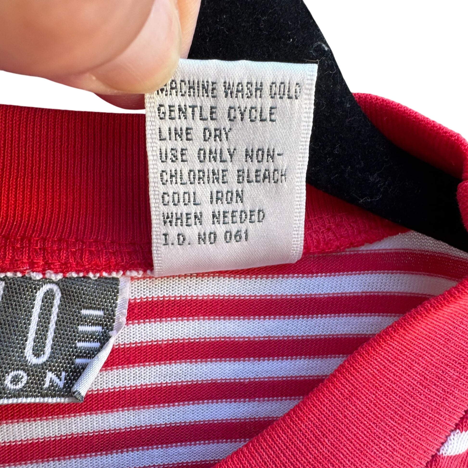 Gitano Collection Vintage Y2K 90s Womens South Pacific Red Striped Cropped Shirt