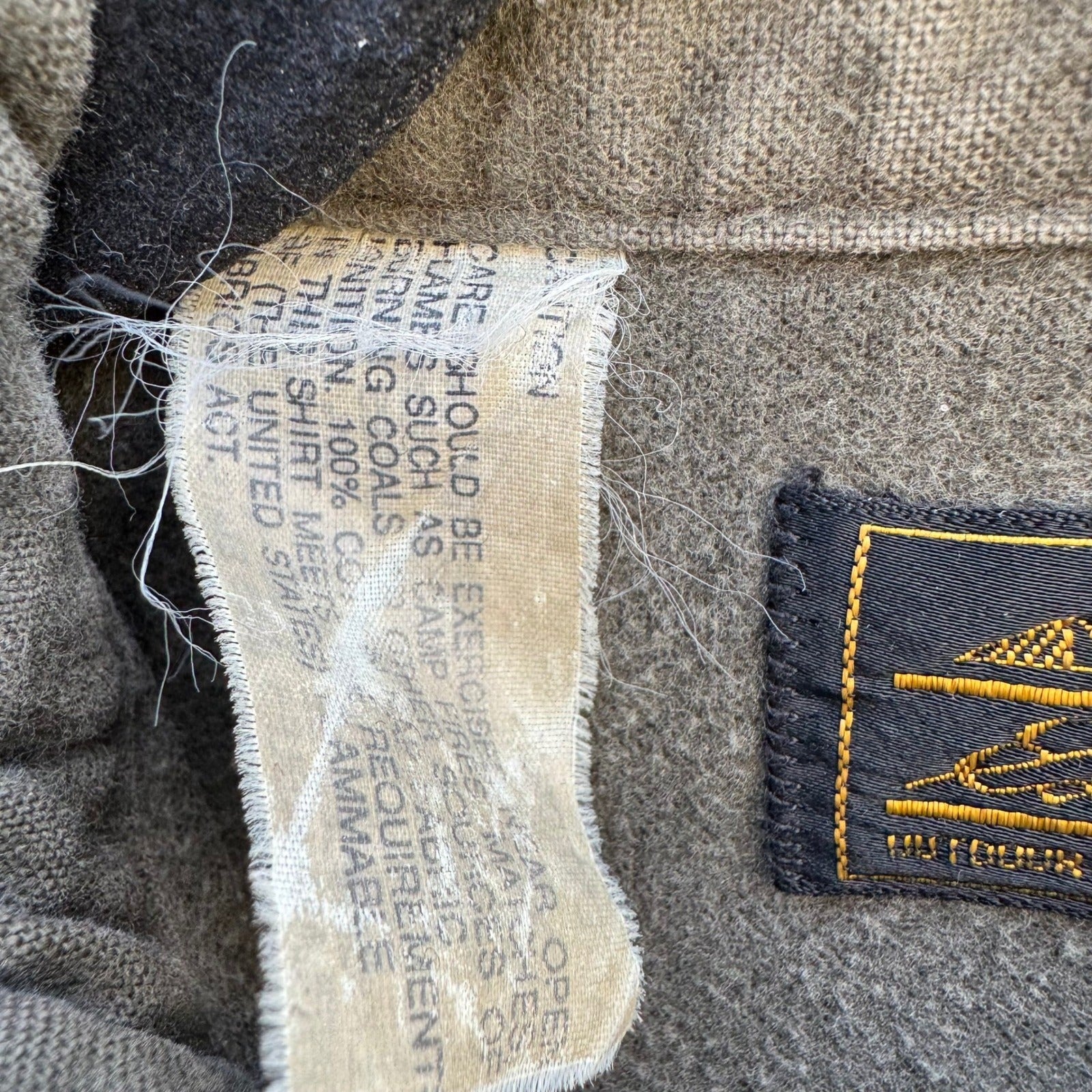 Eddie Bauer Vintage Mens Olive Green Heavy Cotton Chamois Shirt Long Sleeve L