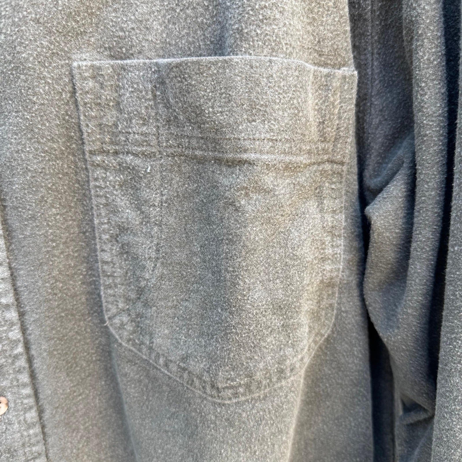 Eddie Bauer Vintage Mens Olive Green Heavy Cotton Chamois Shirt Long Sleeve L